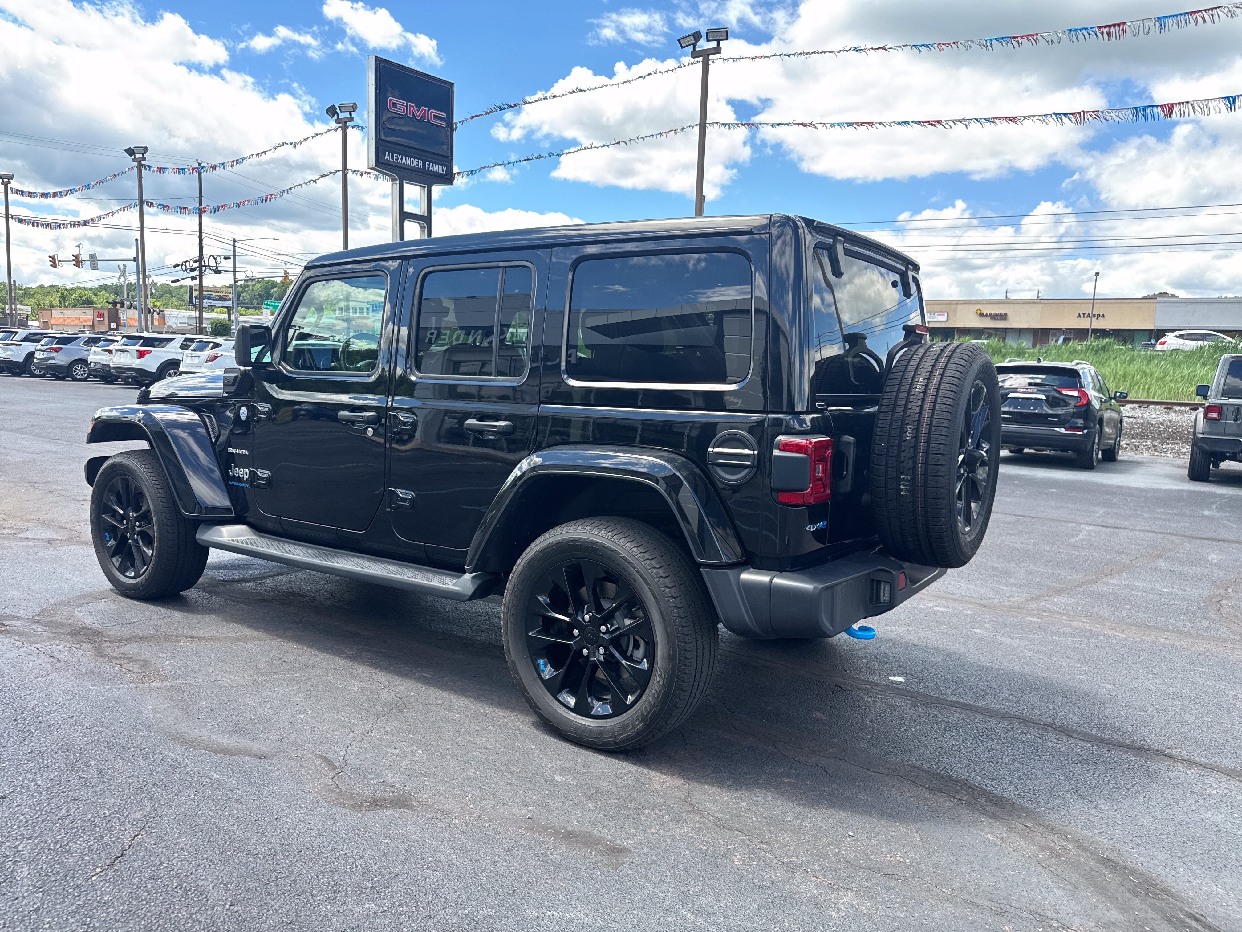 2023 Jeep Wrangler 4xe Sahara