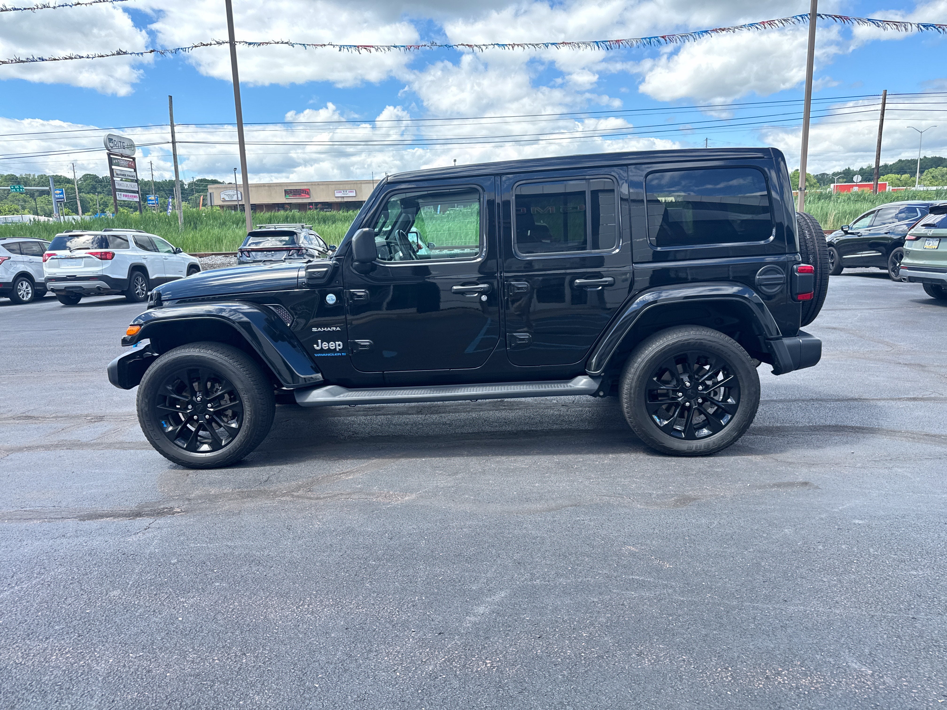 2023 Jeep Wrangler 4xe Sahara