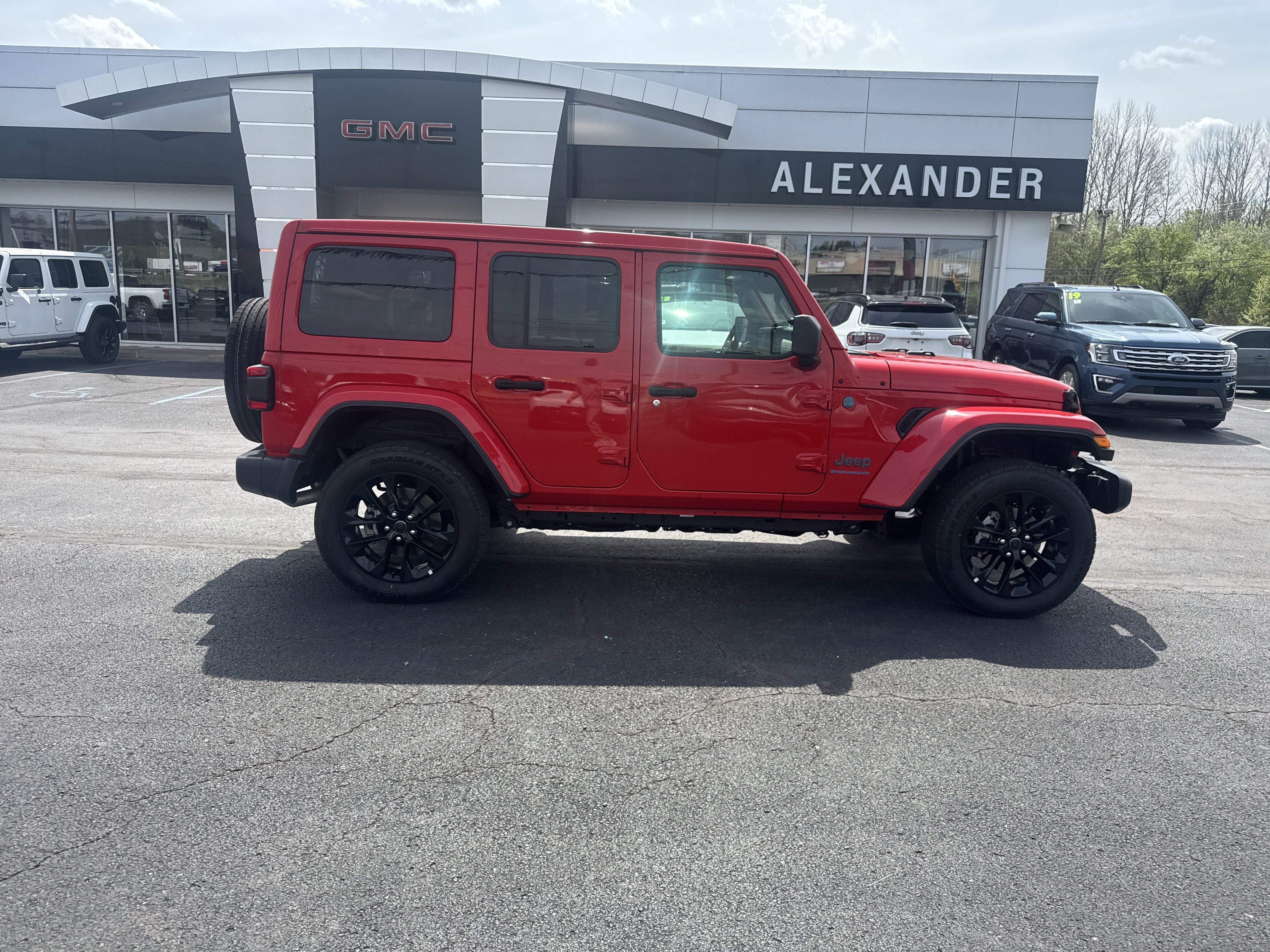 2025 Jeep Wrangler 4xe Sahara