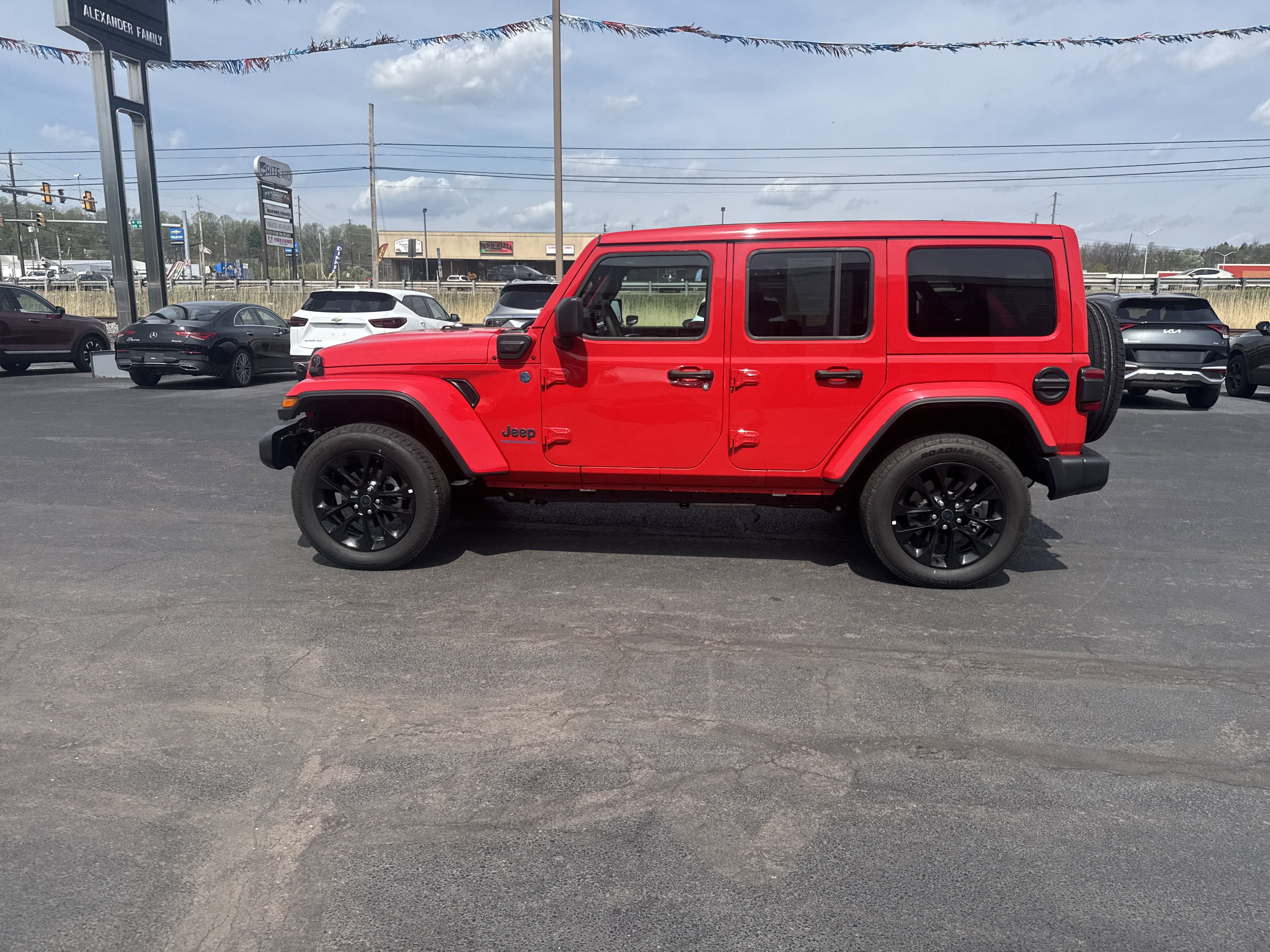 2025 Jeep Wrangler 4xe Sahara