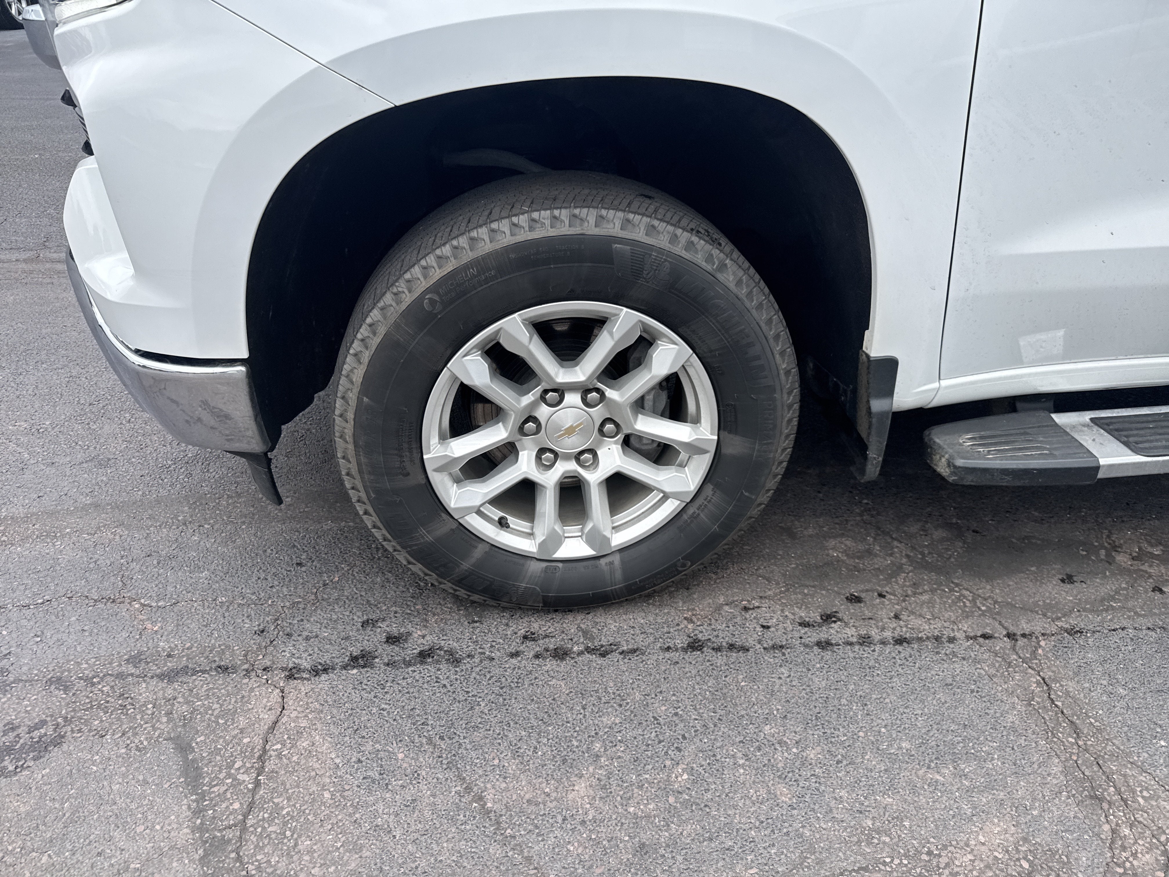 2023 Chevrolet Silverado 1500 LT (2FL)