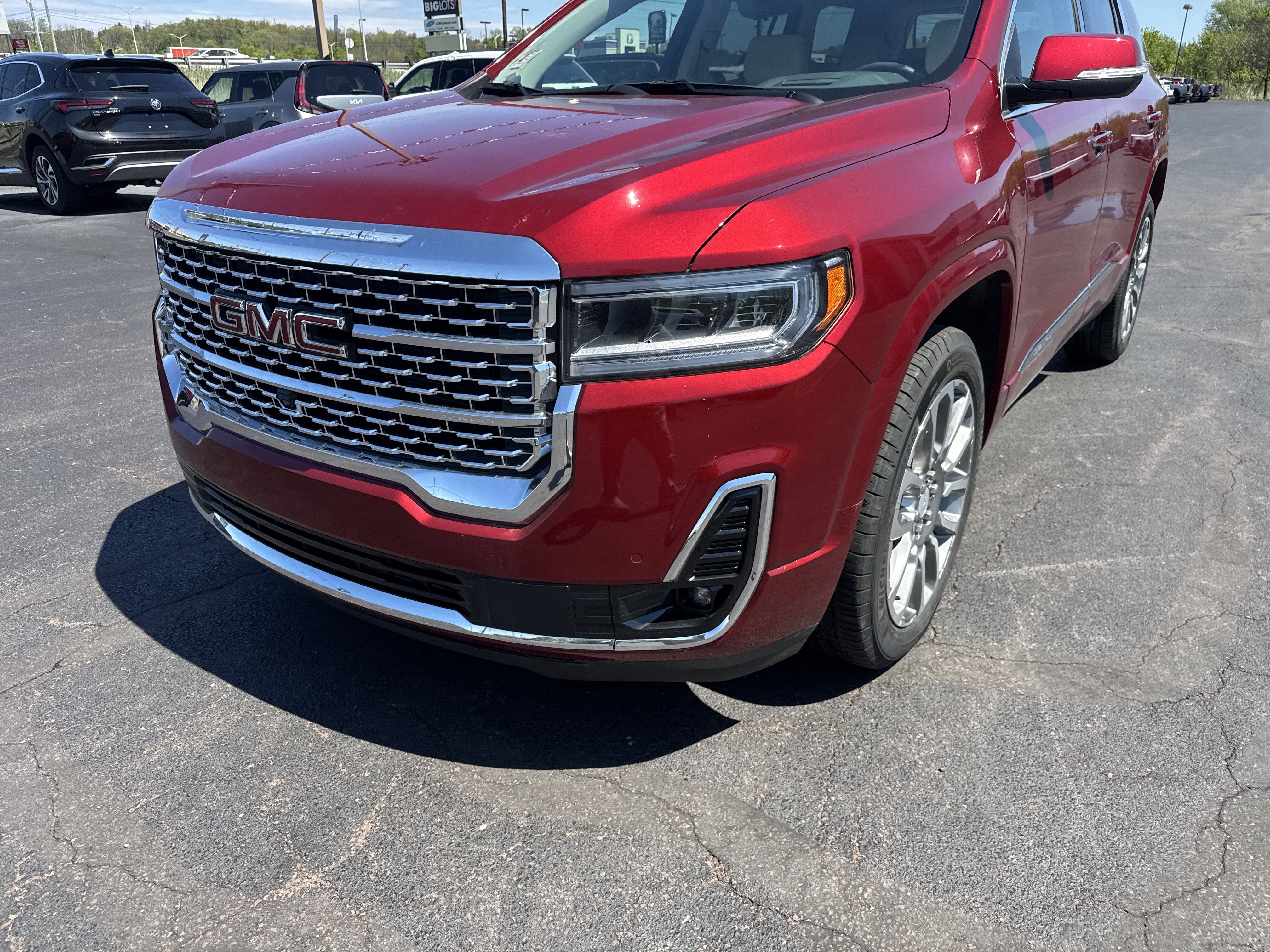2023 GMC Acadia Denali