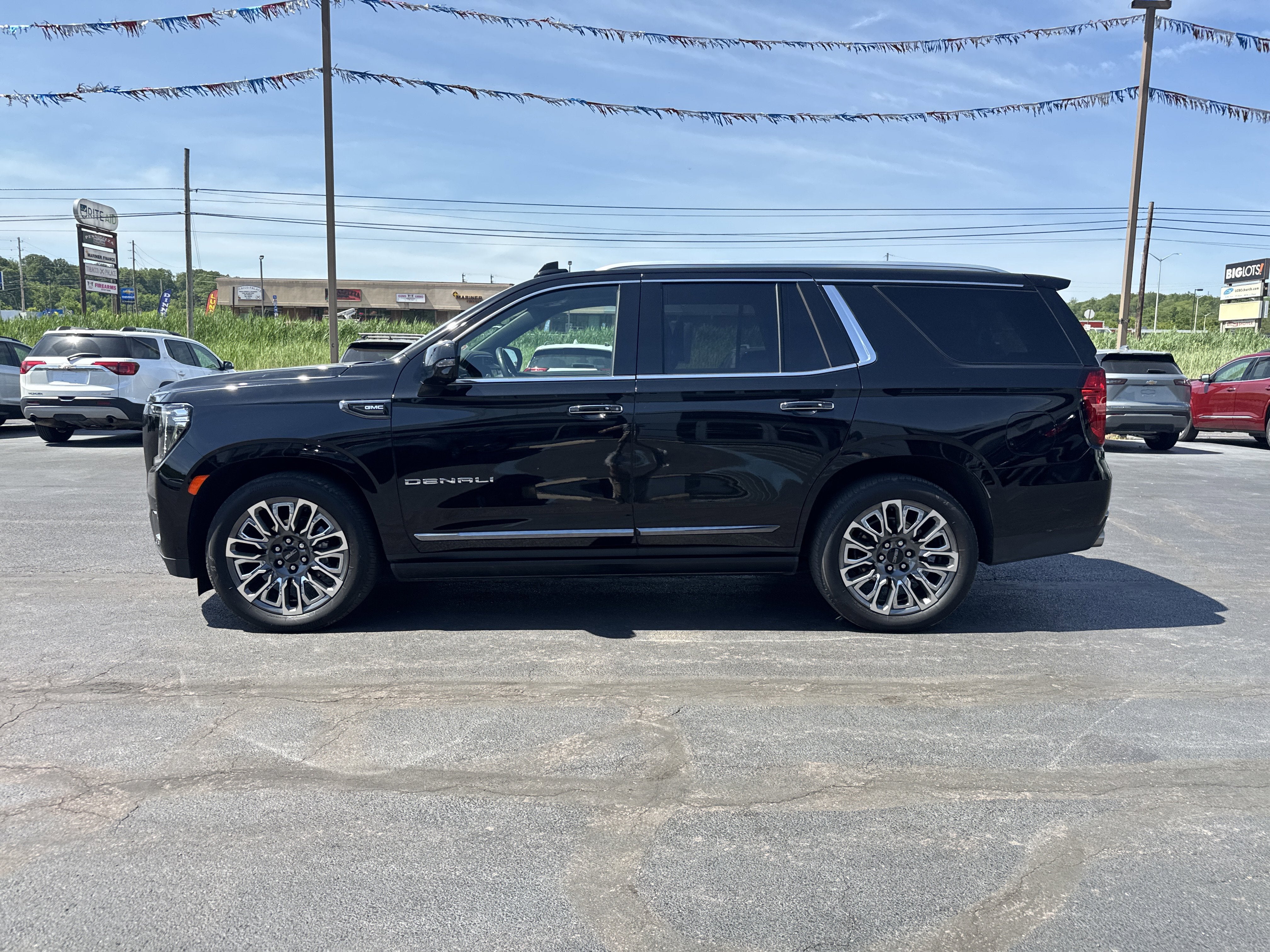 2023 GMC Yukon Denali Ultimate