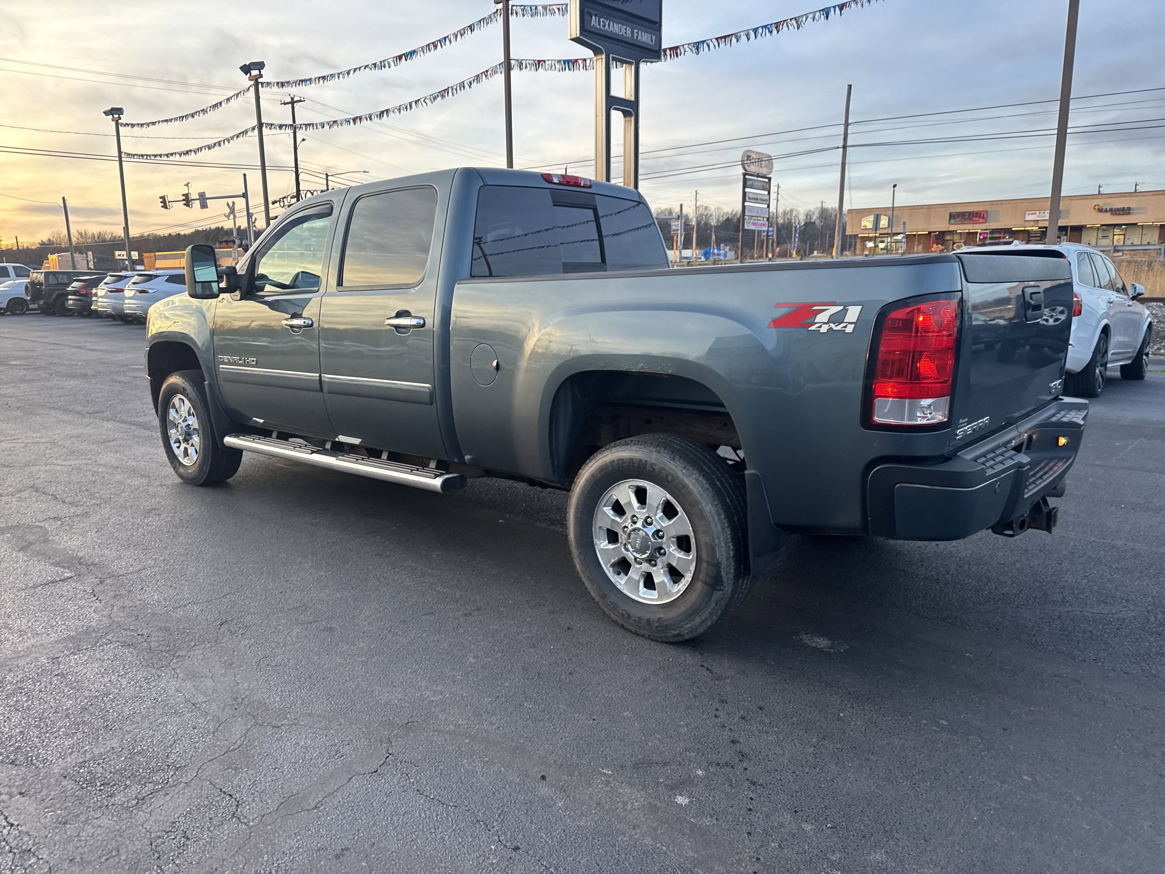 2012 GMC Sierra 3500 HD SRW Denali