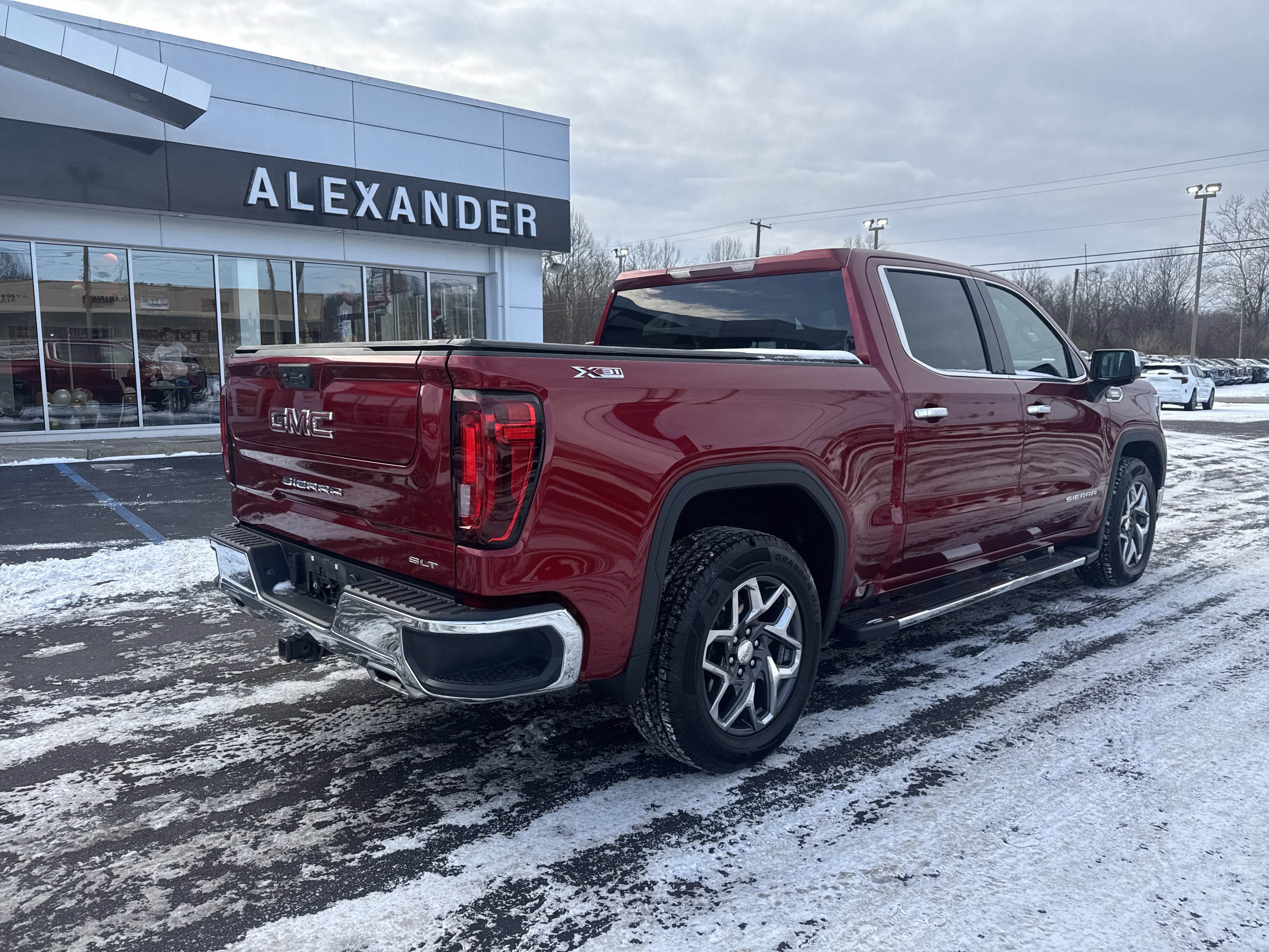 2023 GMC Sierra 1500 SLT