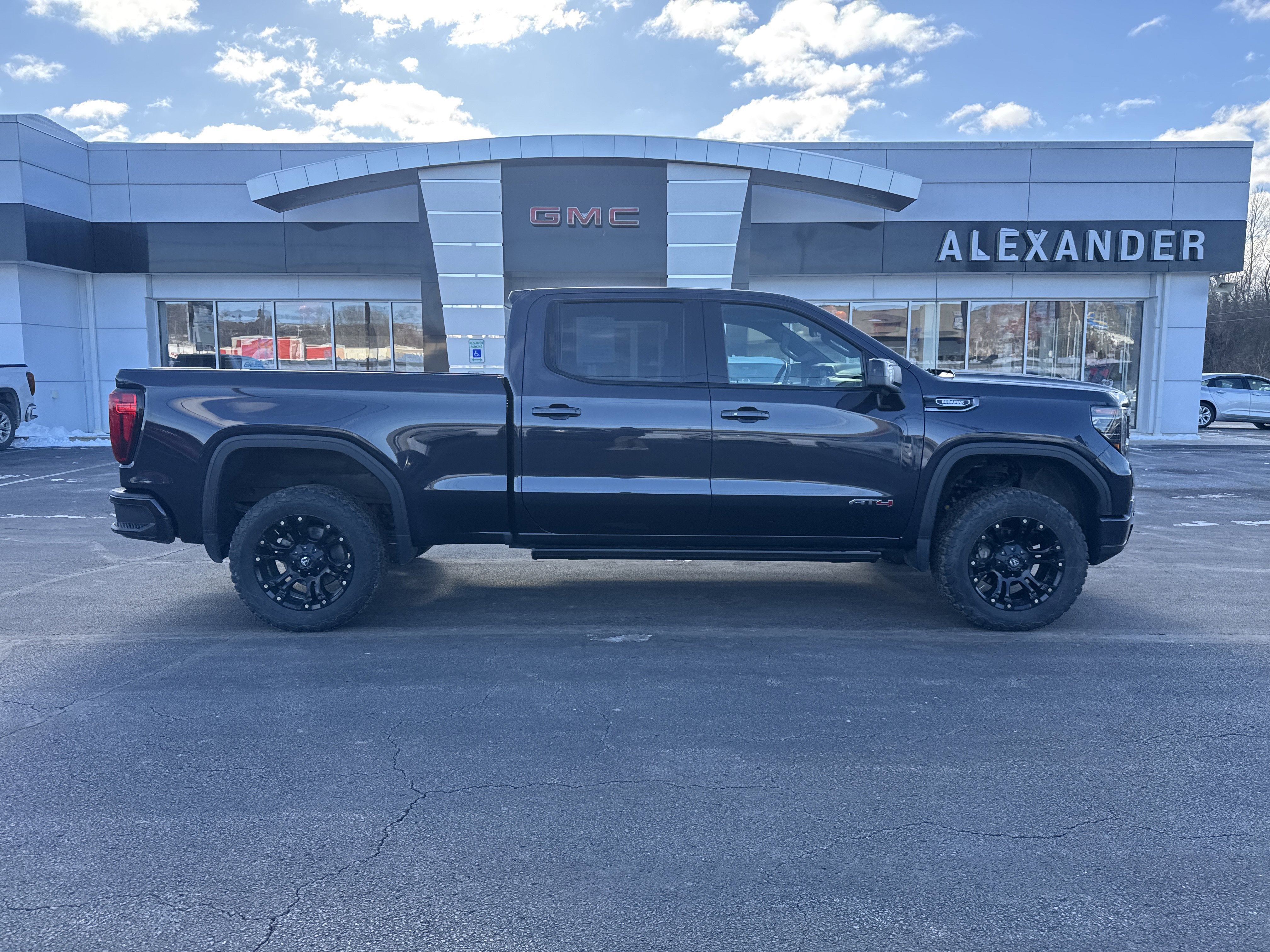2023 GMC Sierra 1500 AT4
