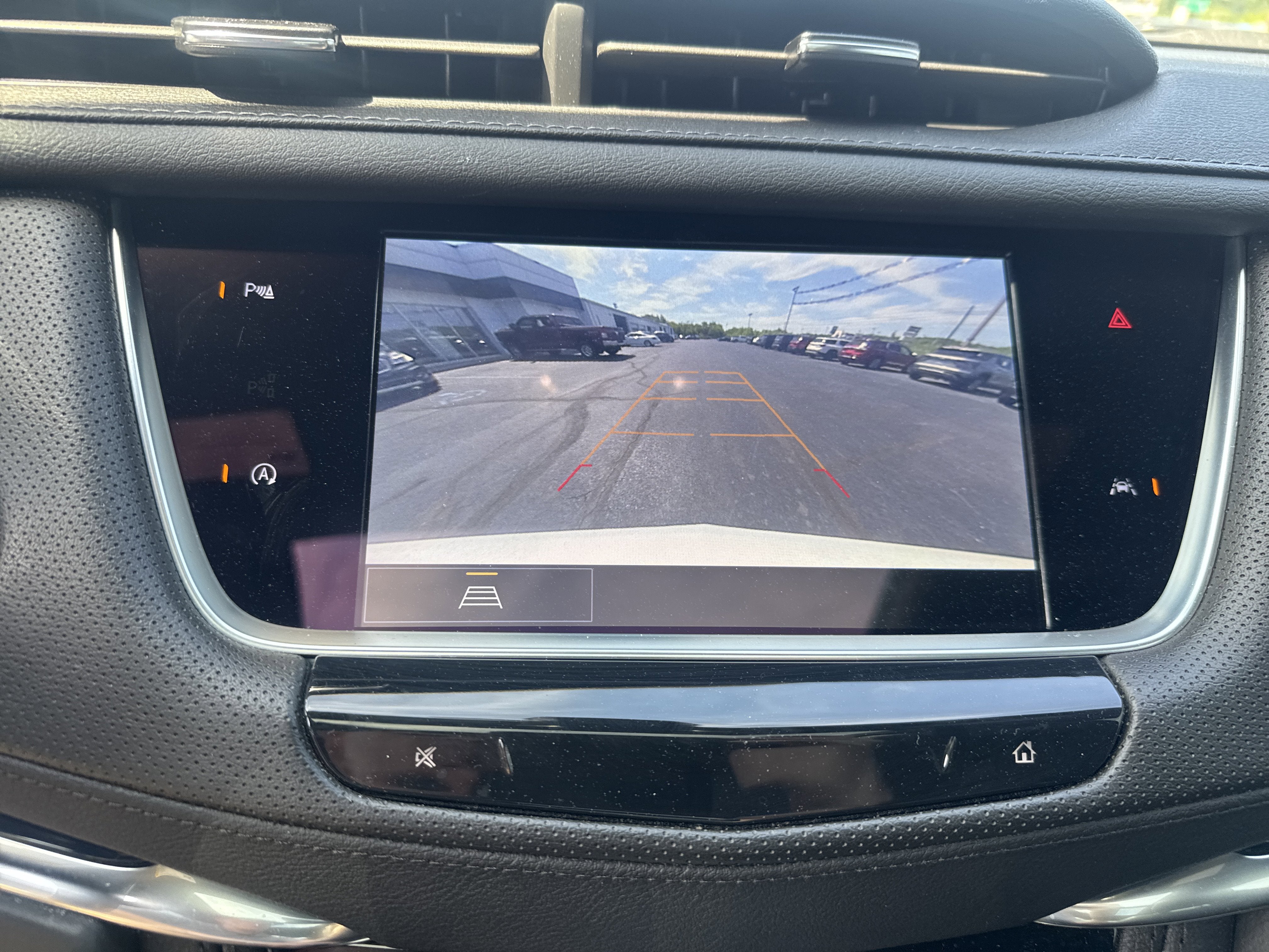 2024 Cadillac XT6 Luxury