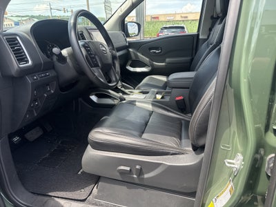 2024 Nissan Frontier SL