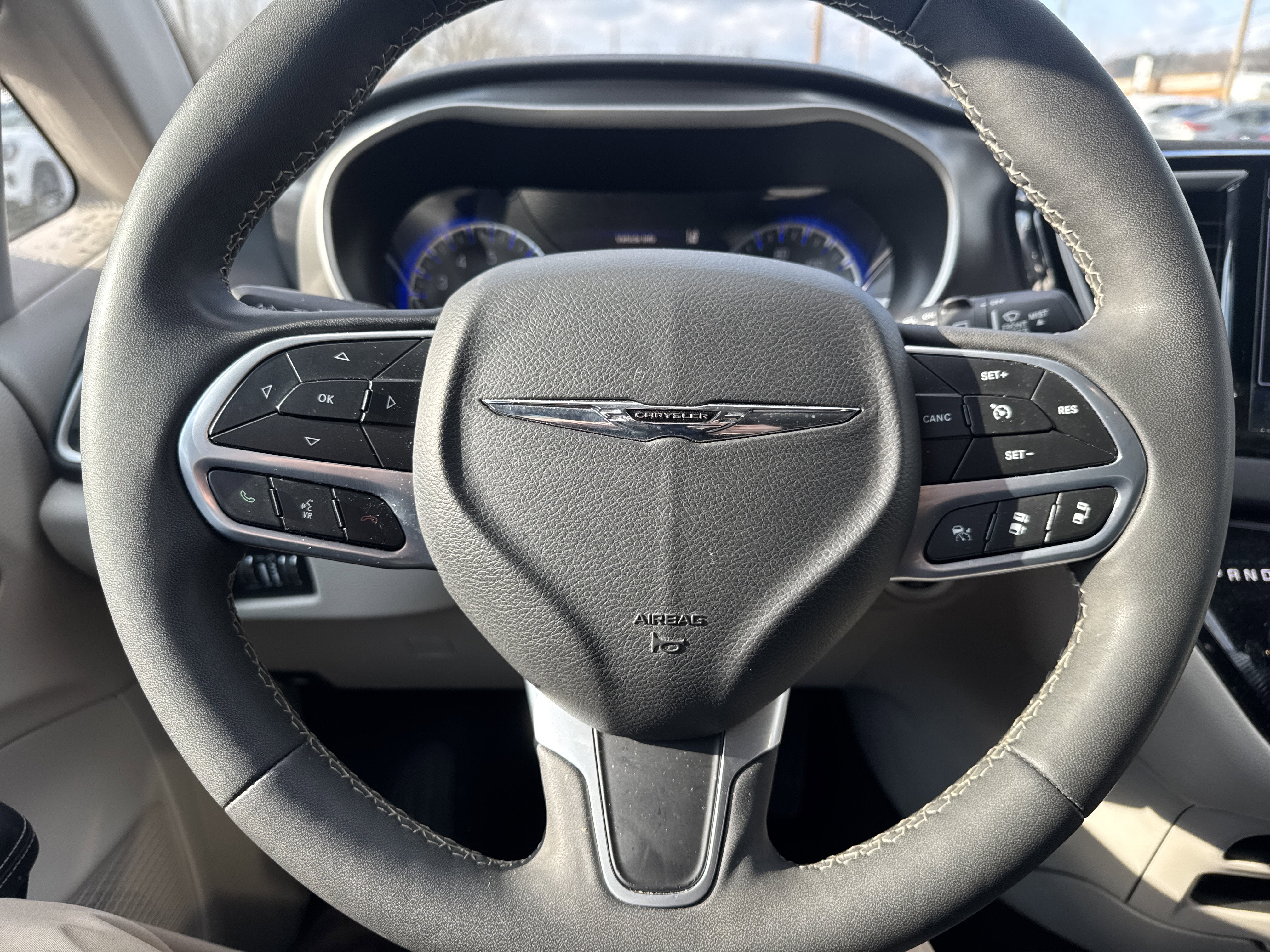 2024 Chrysler Pacifica Touring L