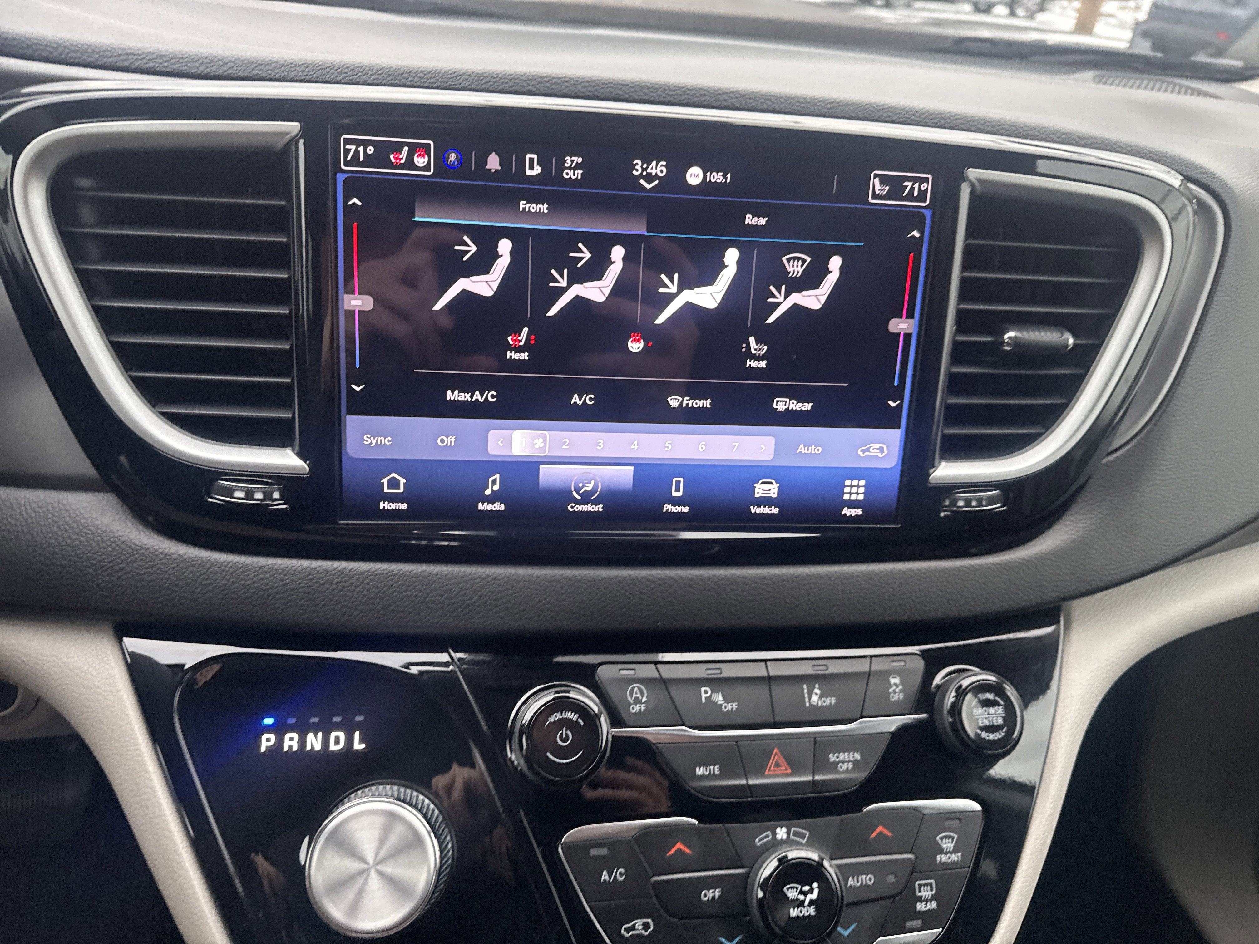 2024 Chrysler Pacifica Touring L