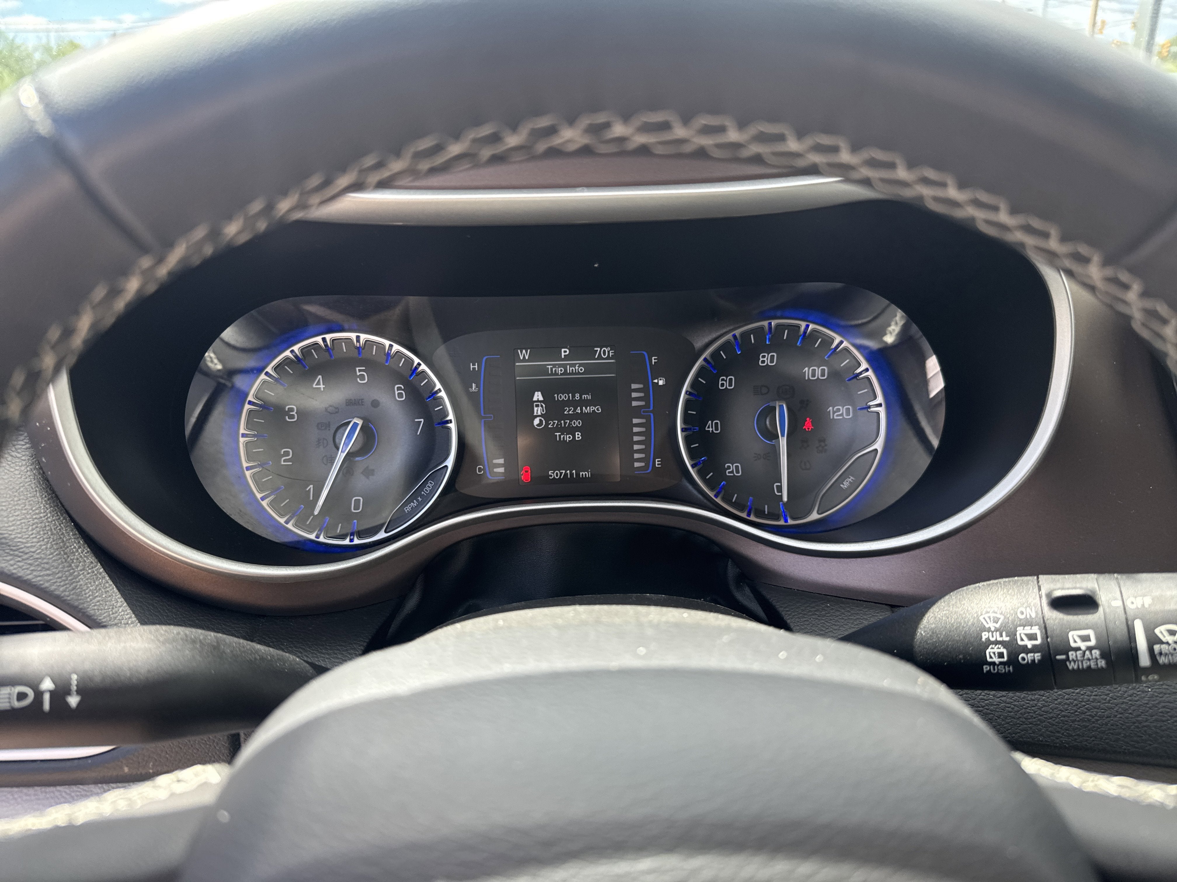 2023 Chrysler Voyager LX