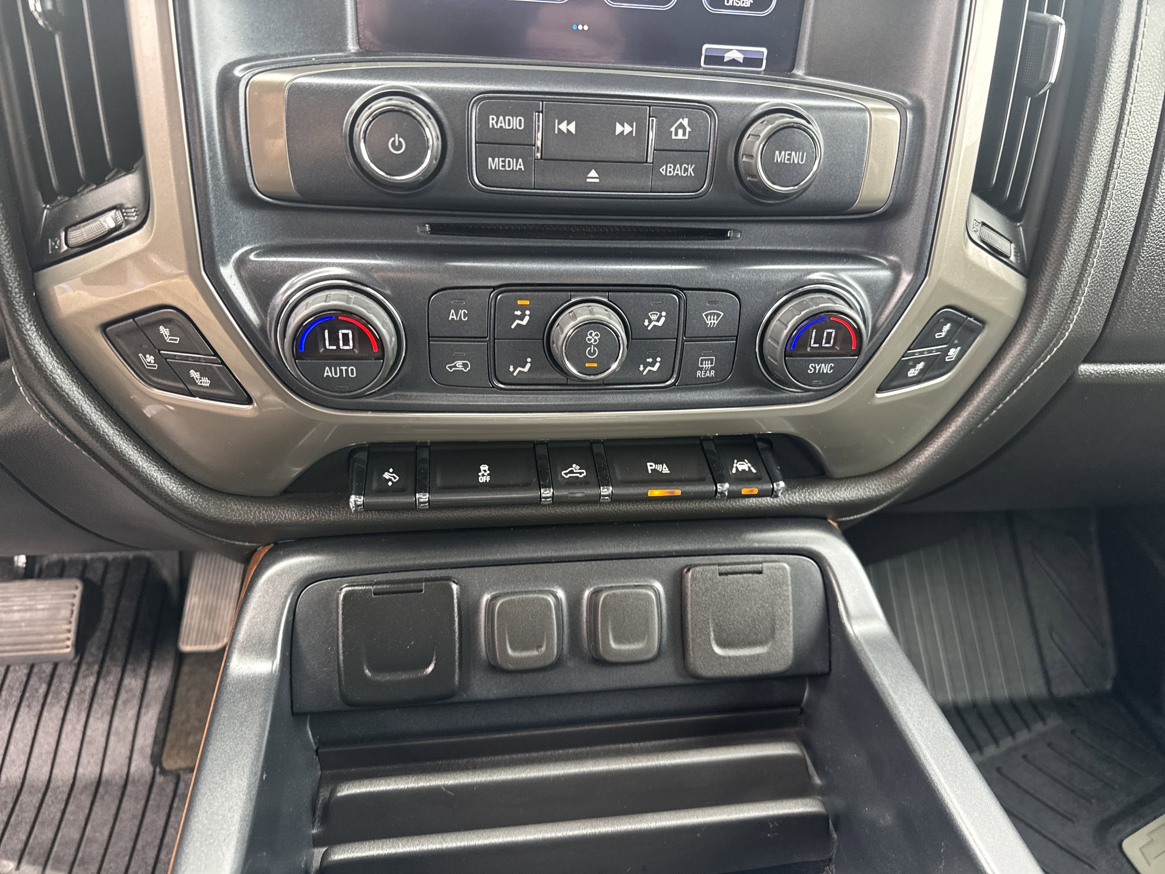 2018 Chevrolet Silverado 1500 High Country