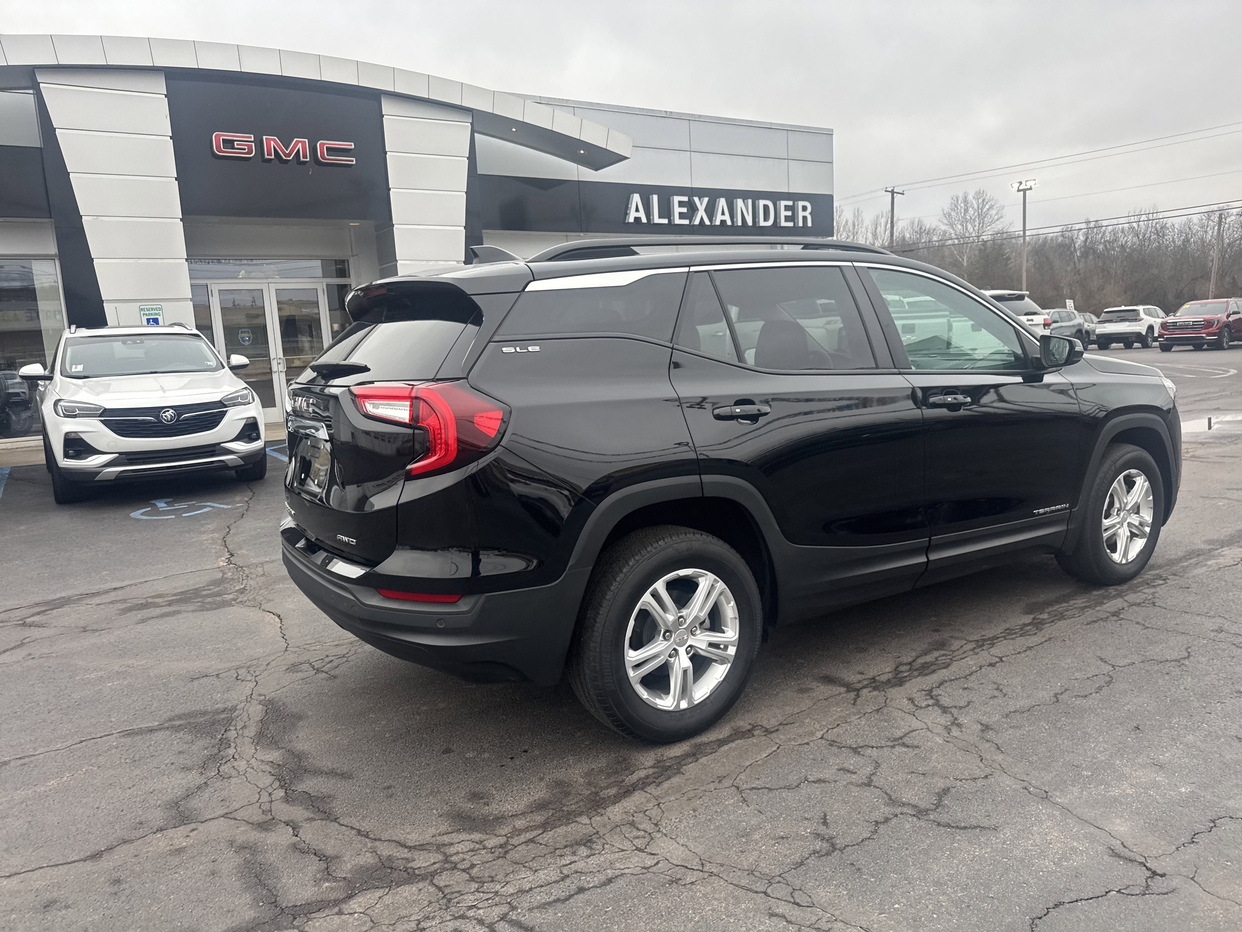 2022 GMC Terrain SLE