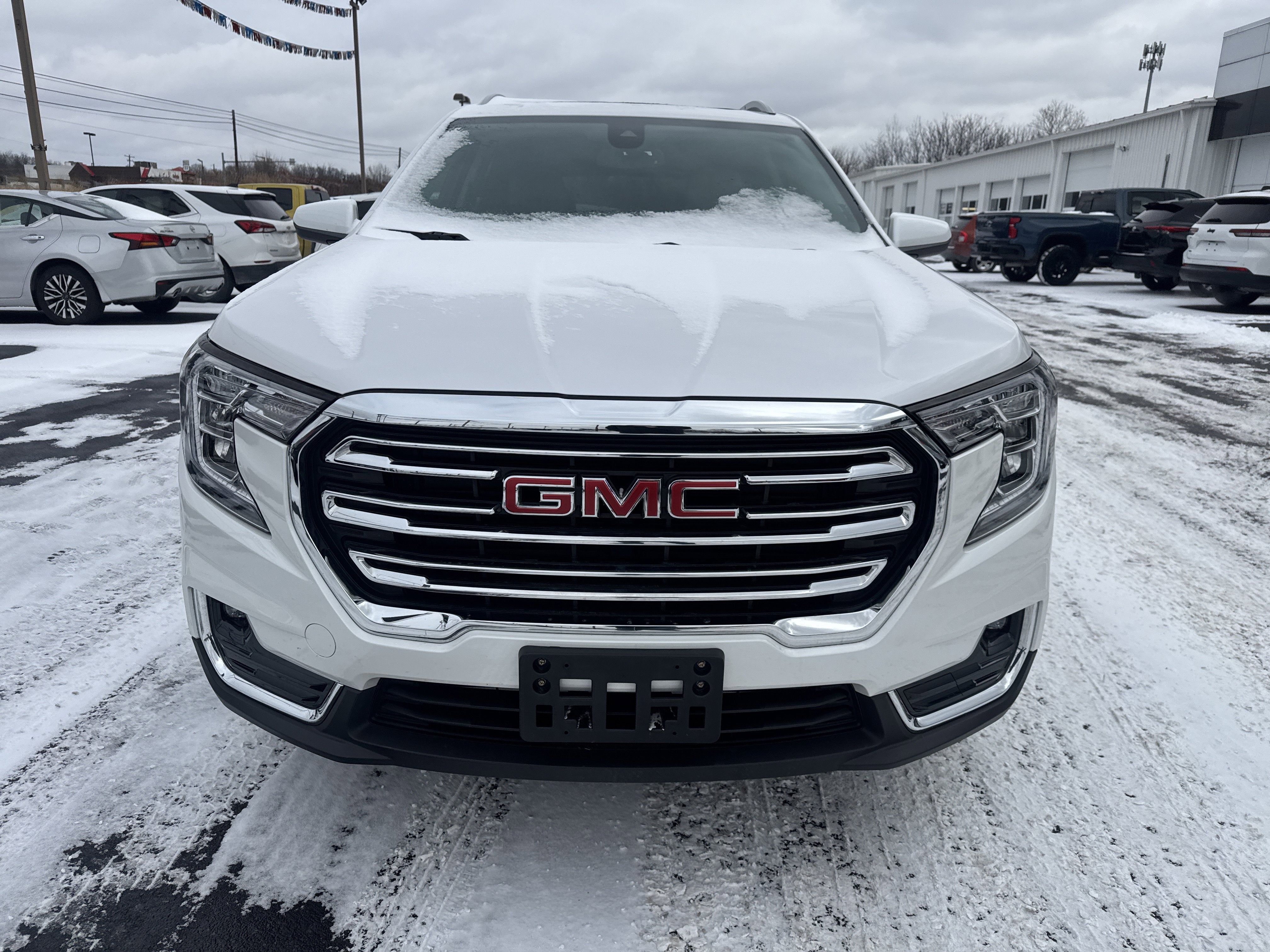 2023 GMC Terrain SLT