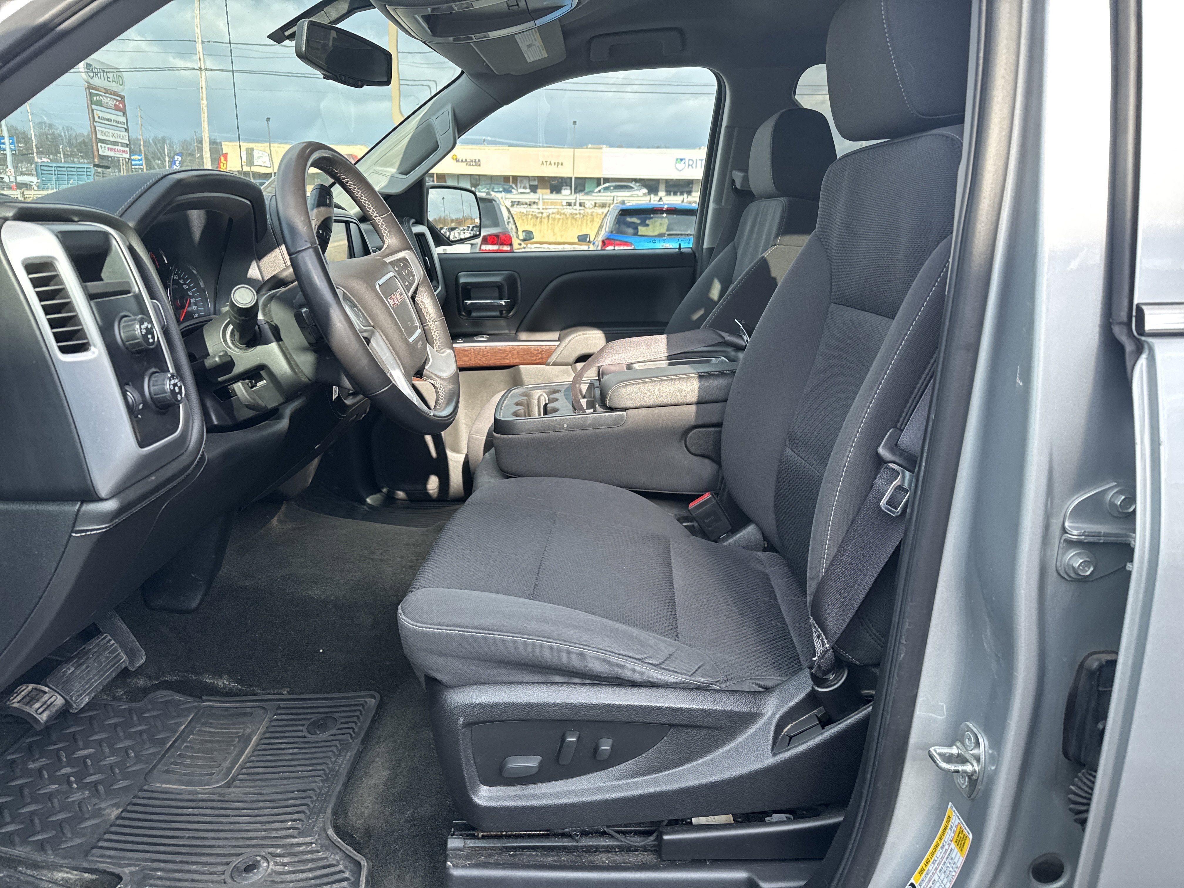 2017 GMC Sierra 1500 SLE