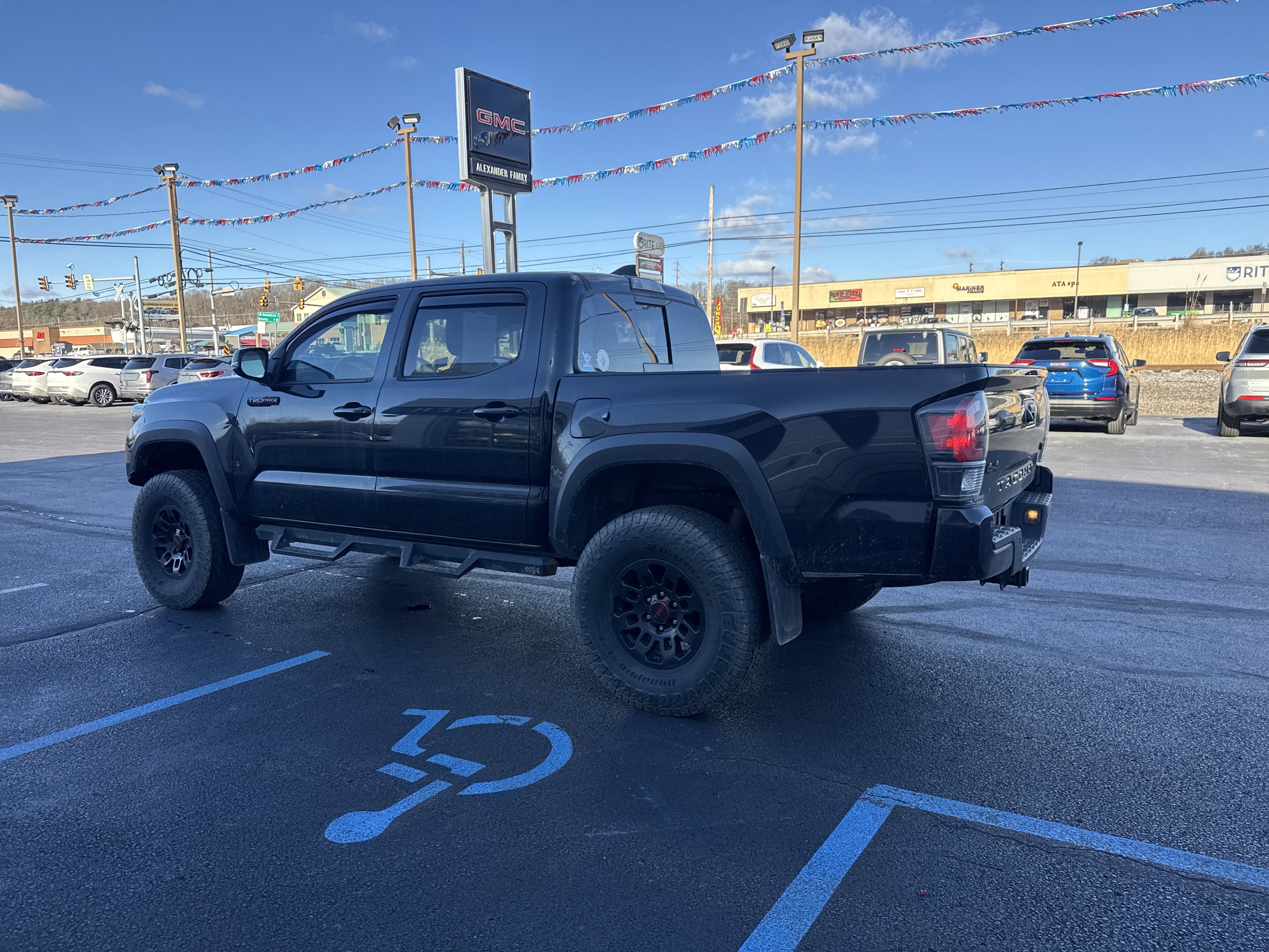 2019 Toyota Tacoma 4WD SR