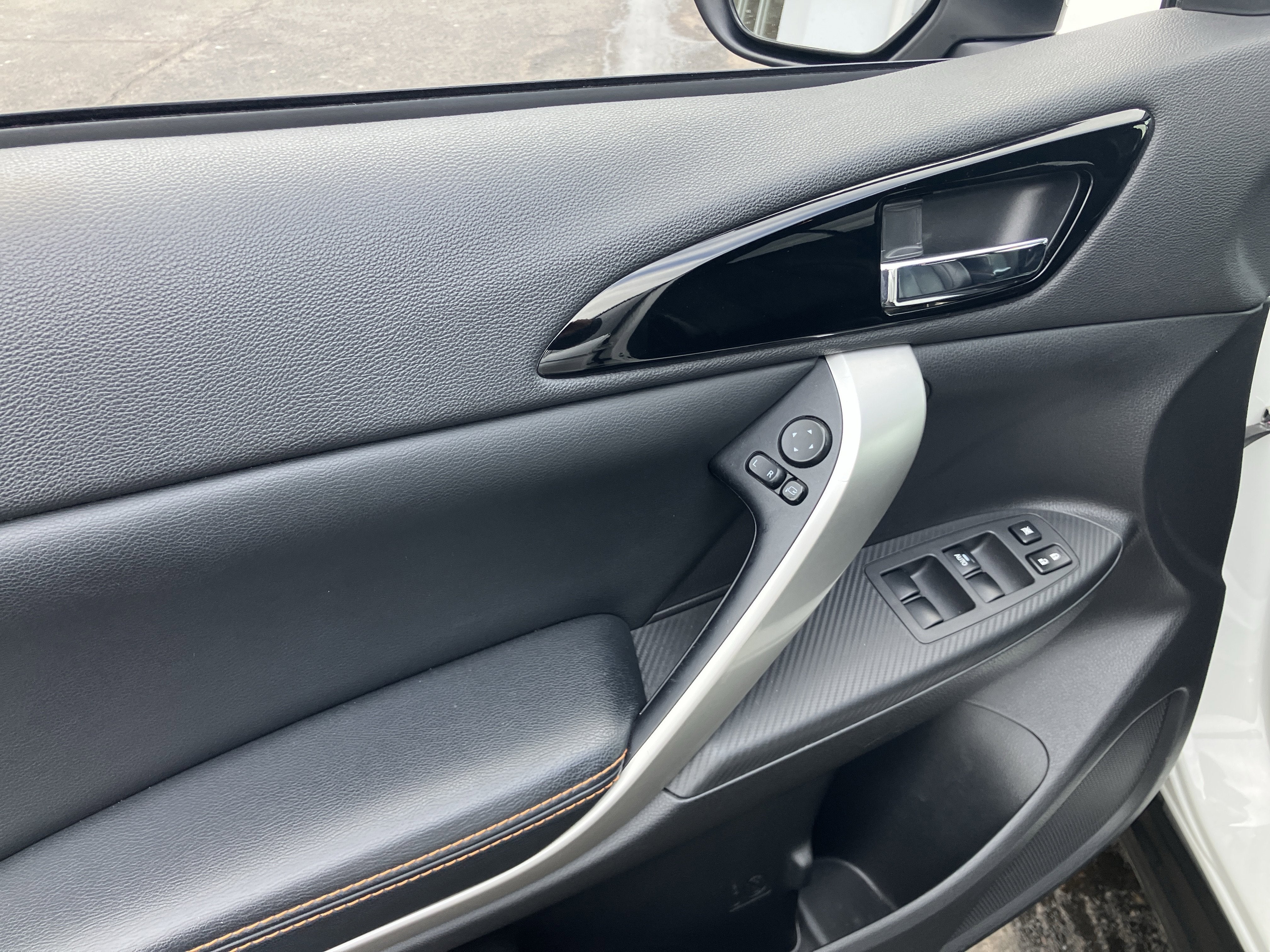 2020 Mitsubishi Eclipse Cross SE