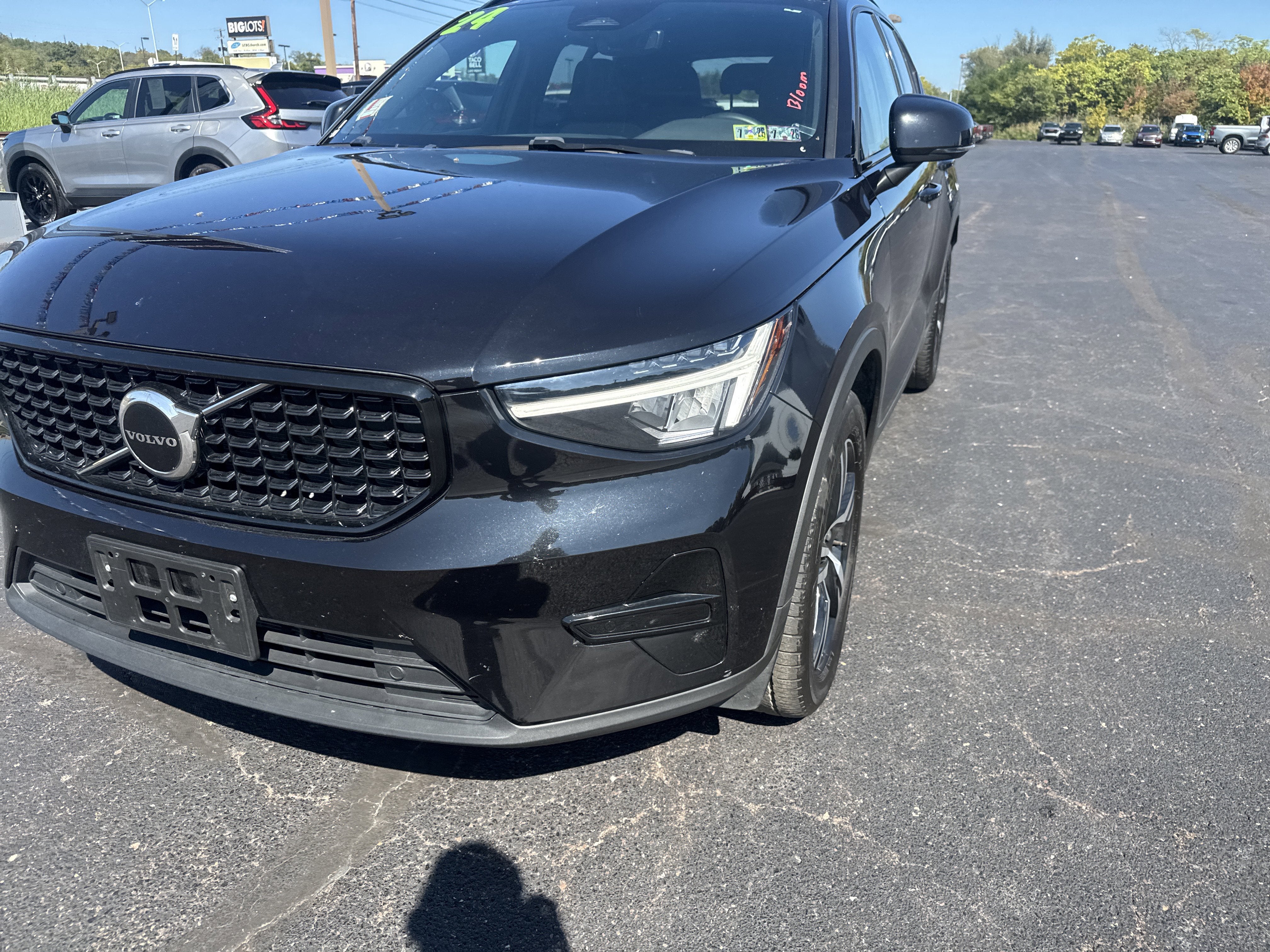 2024 Volvo XC40 Core Bright Theme
