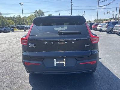 2024 Volvo XC40 Core Bright Theme