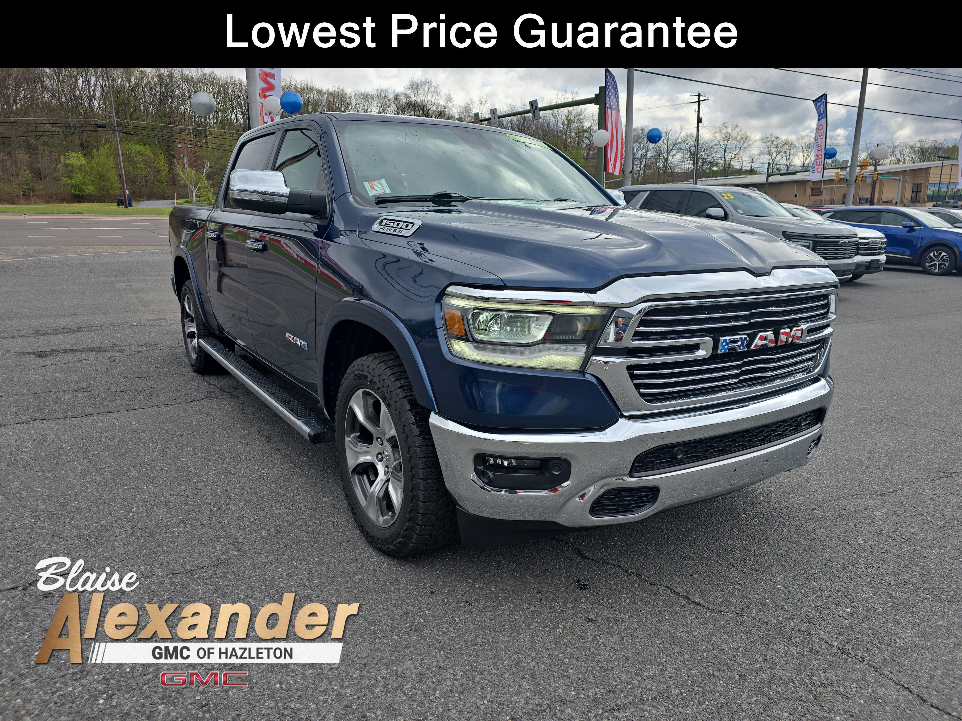 2019 RAM 1500 Laramie 4x4 Crew Cab 5'7's photo