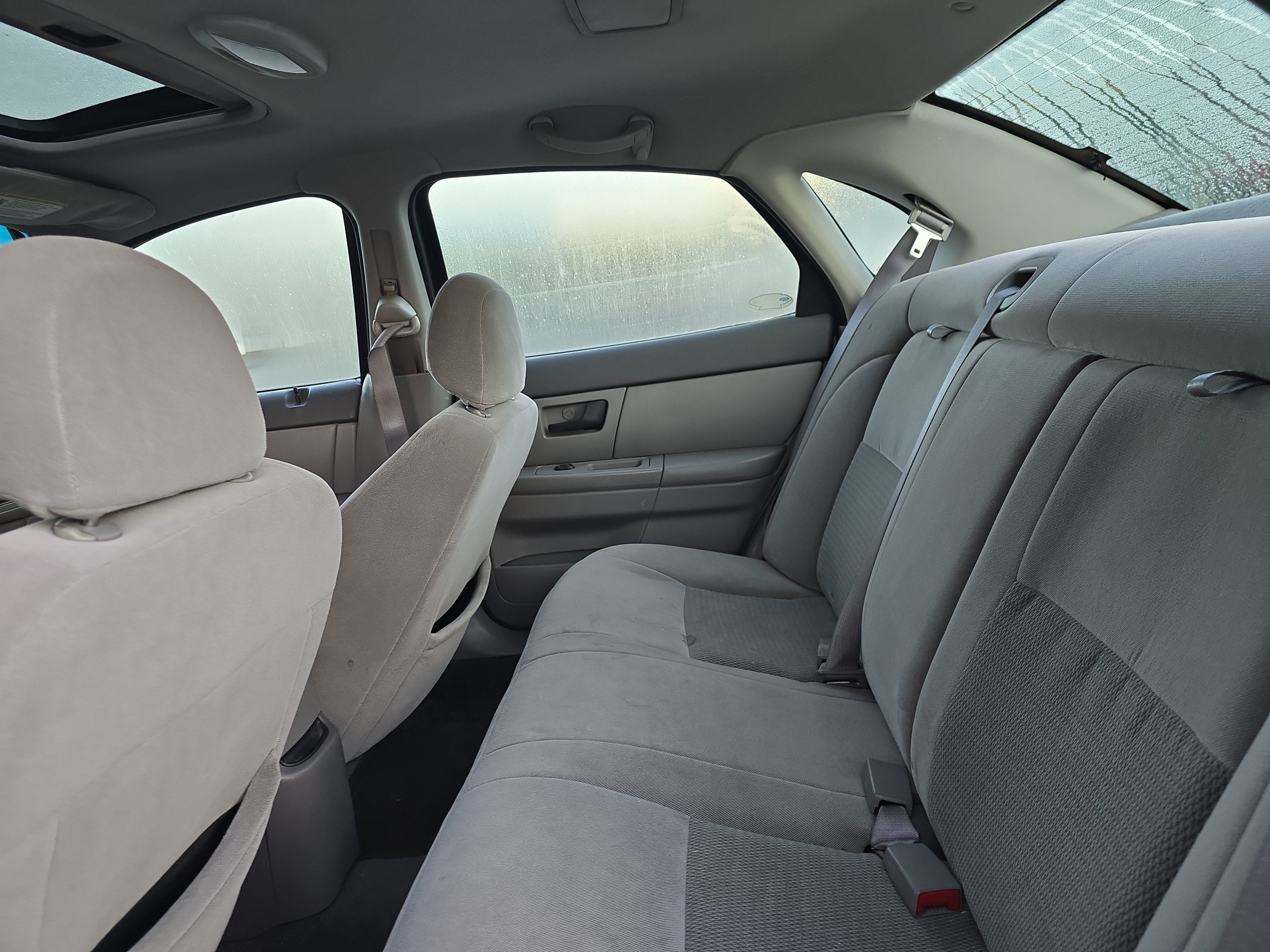 2005 Ford Taurus SEL