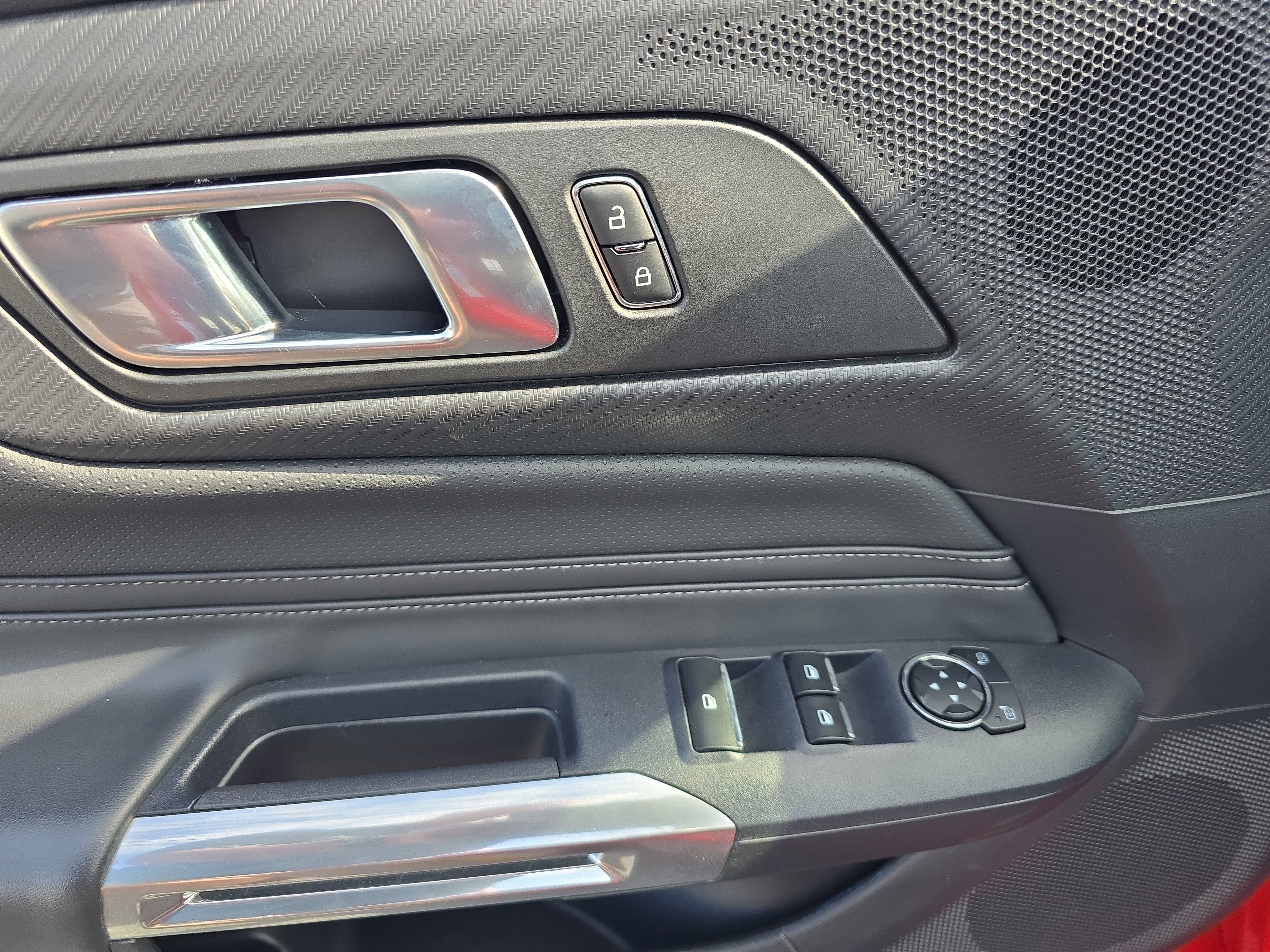 2025 Ford Mustang EcoBoost