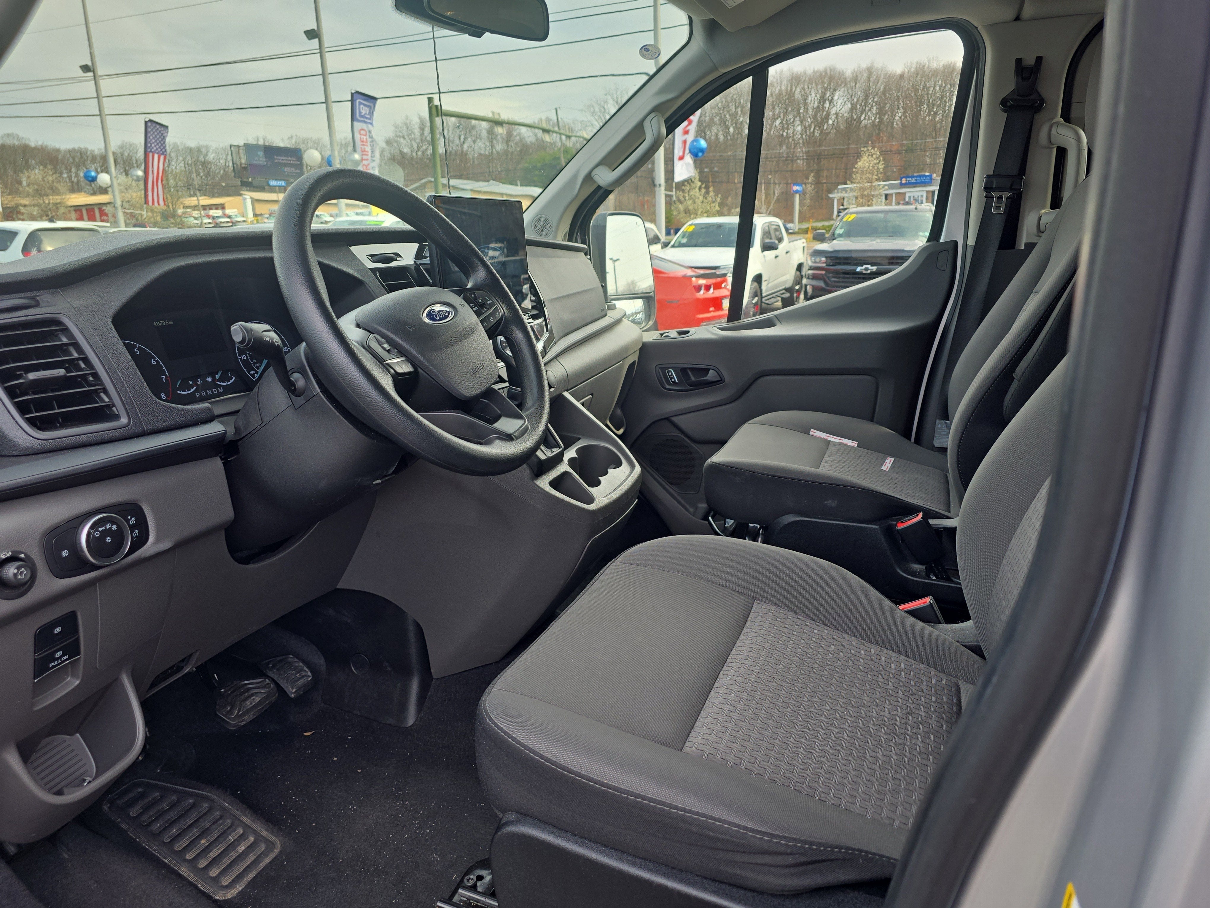 2024 Ford Transit Passenger Wagon XL