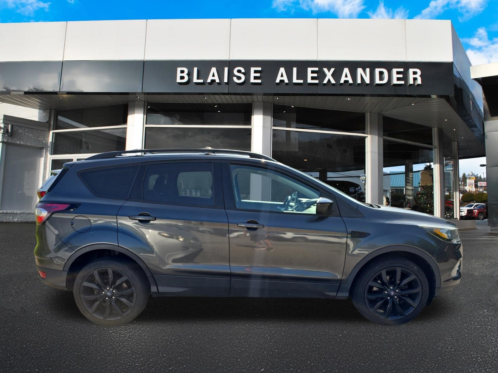 Used 2018 Ford Escape SE with VIN 1FMCU9GD2JUB94583 for sale in Hazle Township, PA