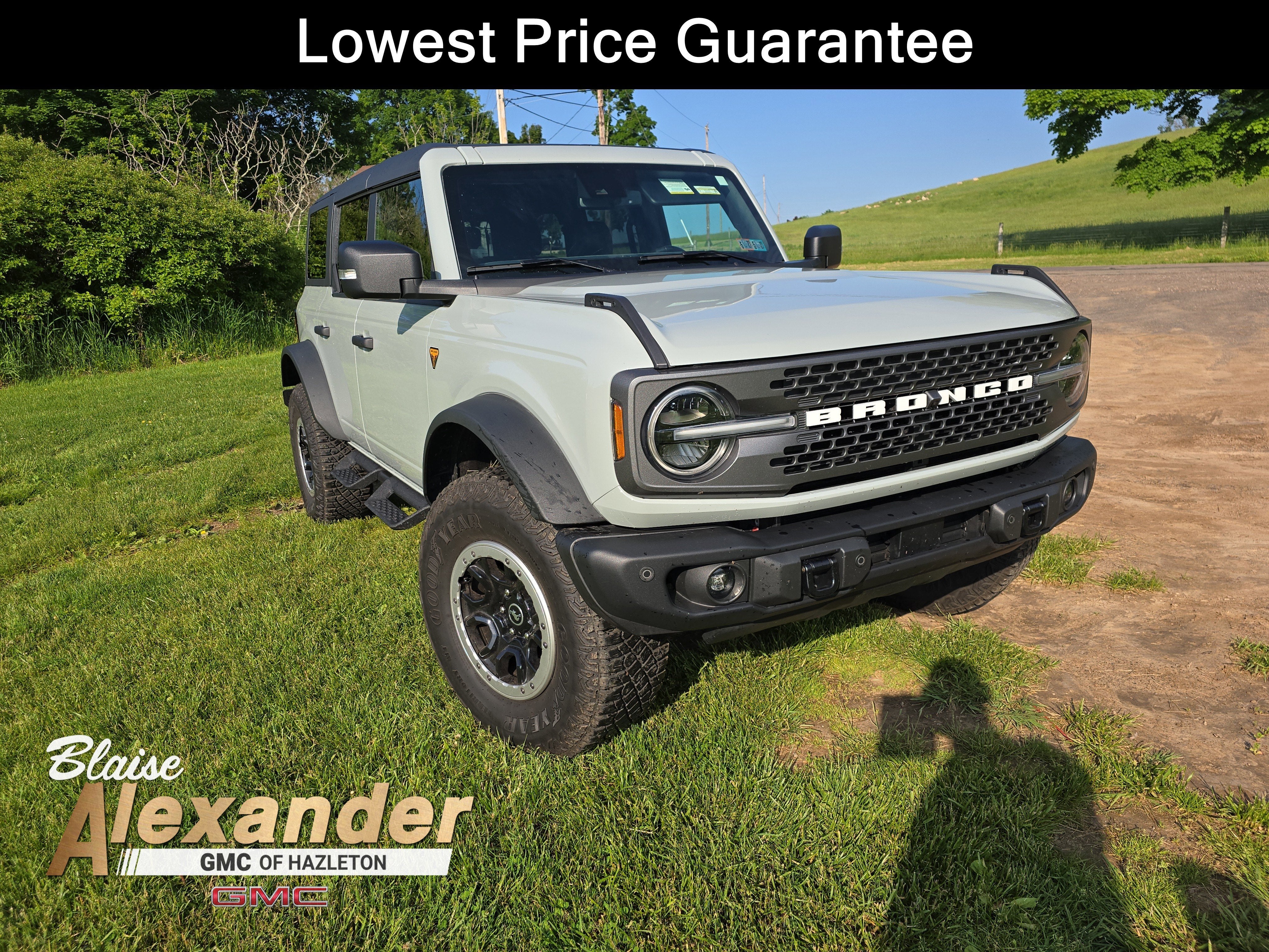 2023 Ford Bronco Base