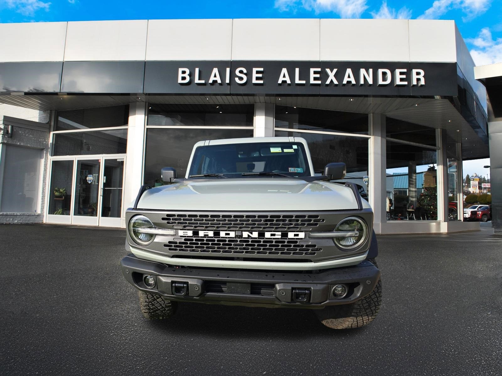 2023 Ford Bronco Base