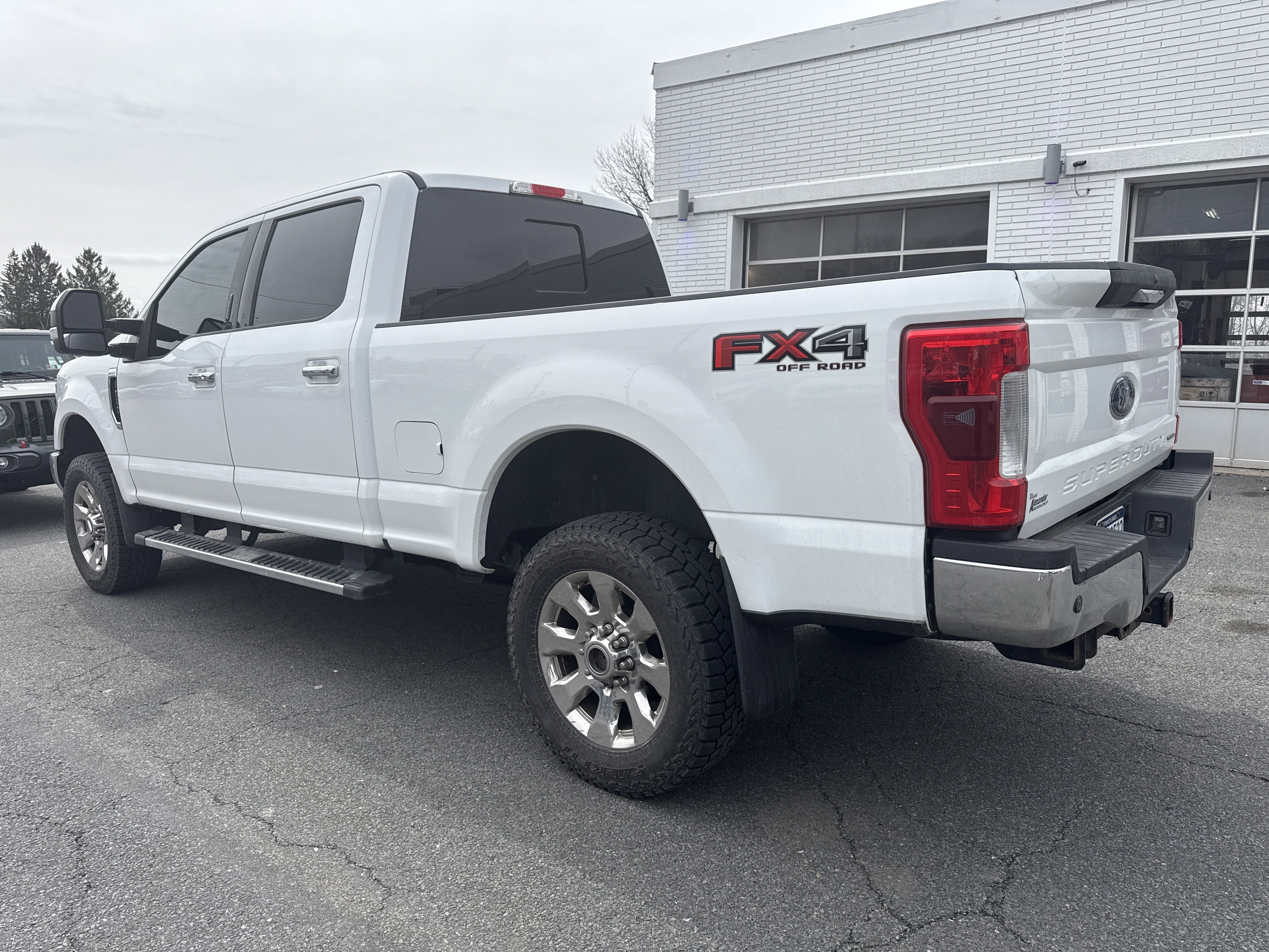 2017 Ford Super Duty F-250 SRW Lariat
