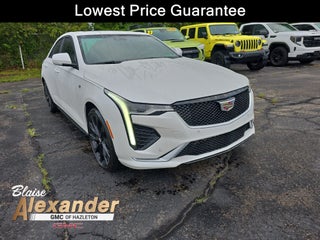 2022 Cadillac CT4 Sport