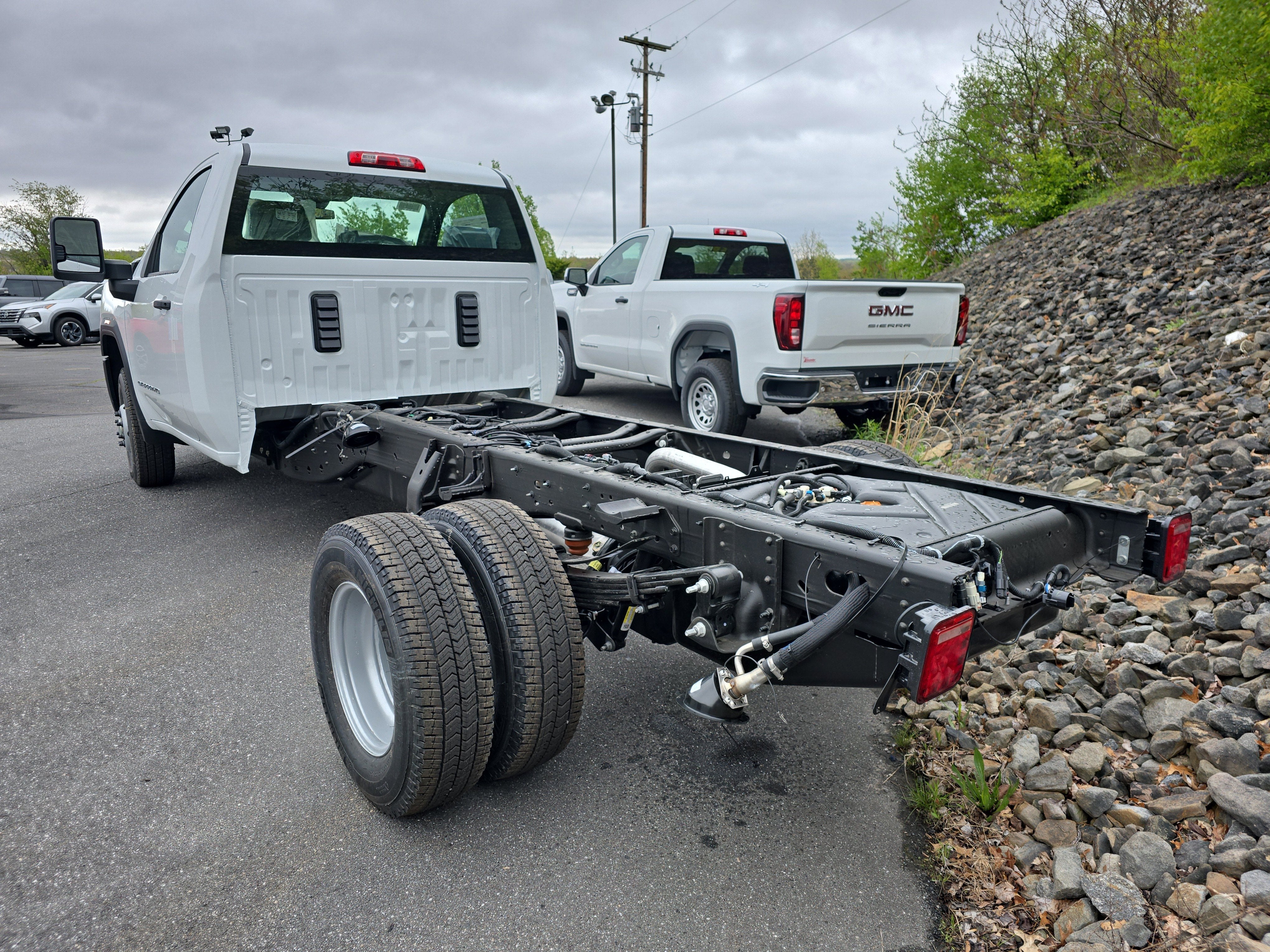 2026 GMC Sierra 3500 HD Chassis Cab Pro