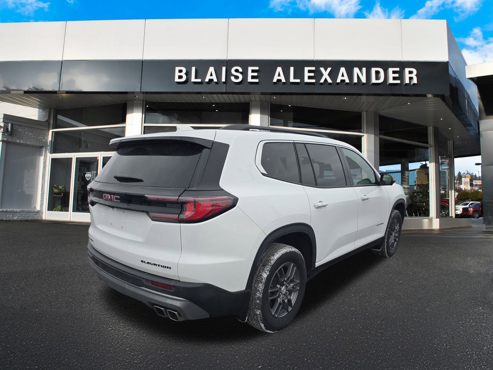 2025 GMC Acadia Elevation