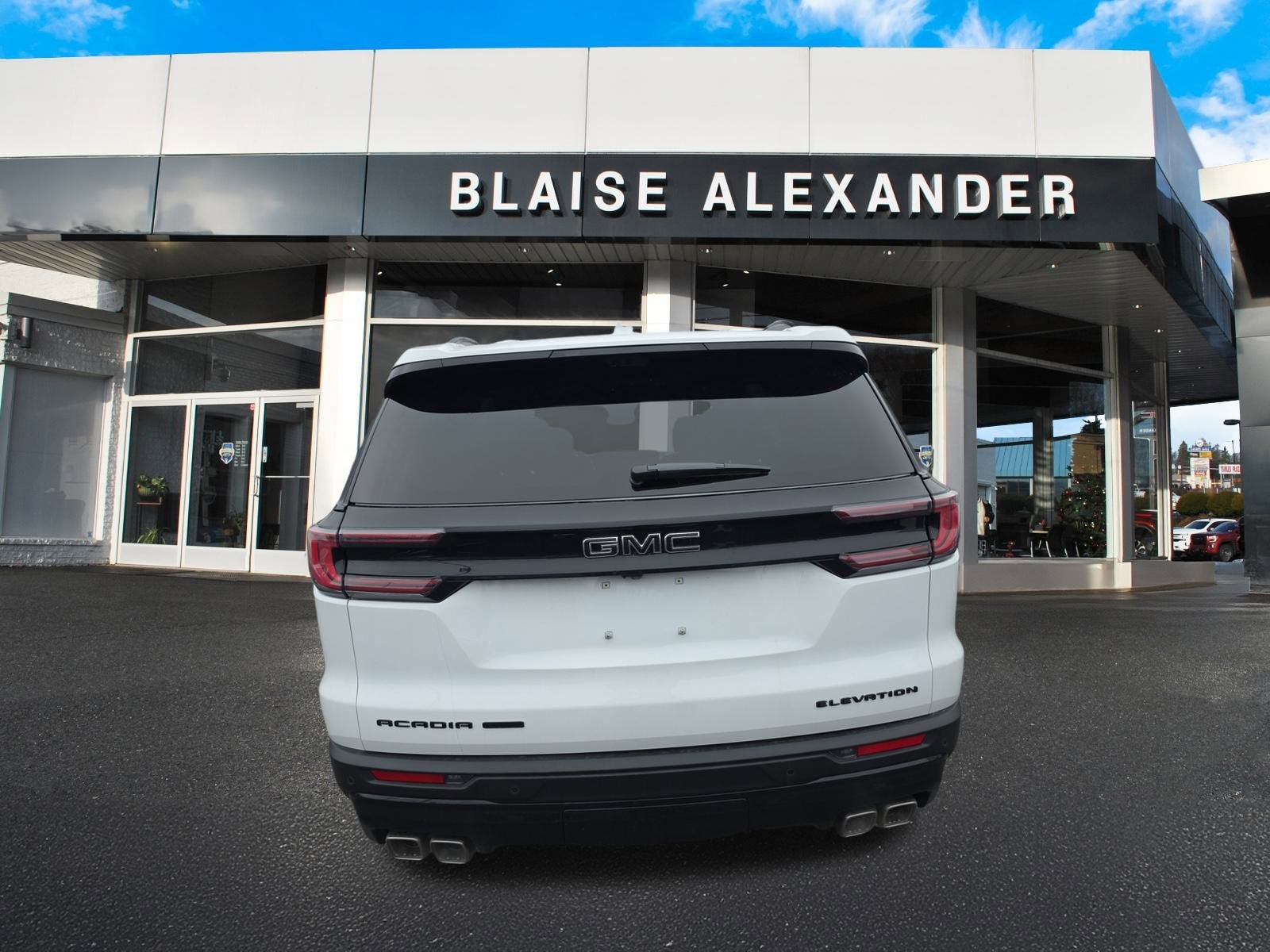 2026 GMC Acadia Elevation