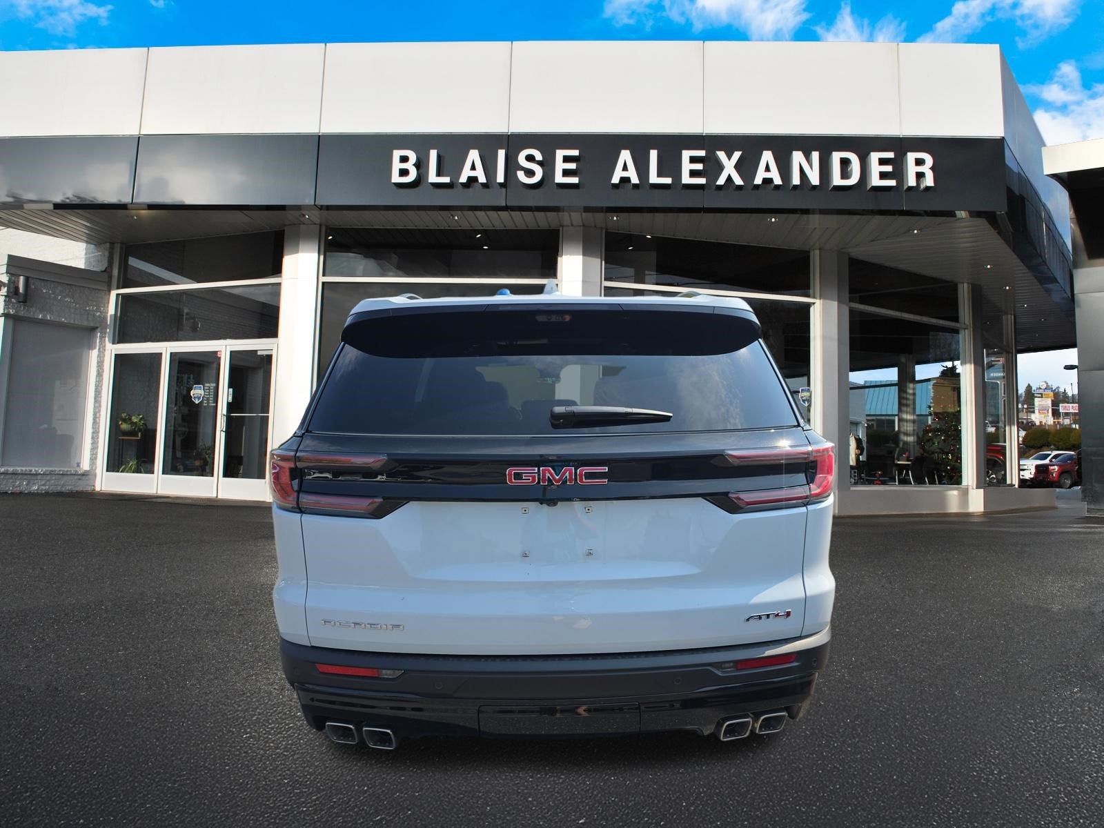 2026 GMC Acadia AT4