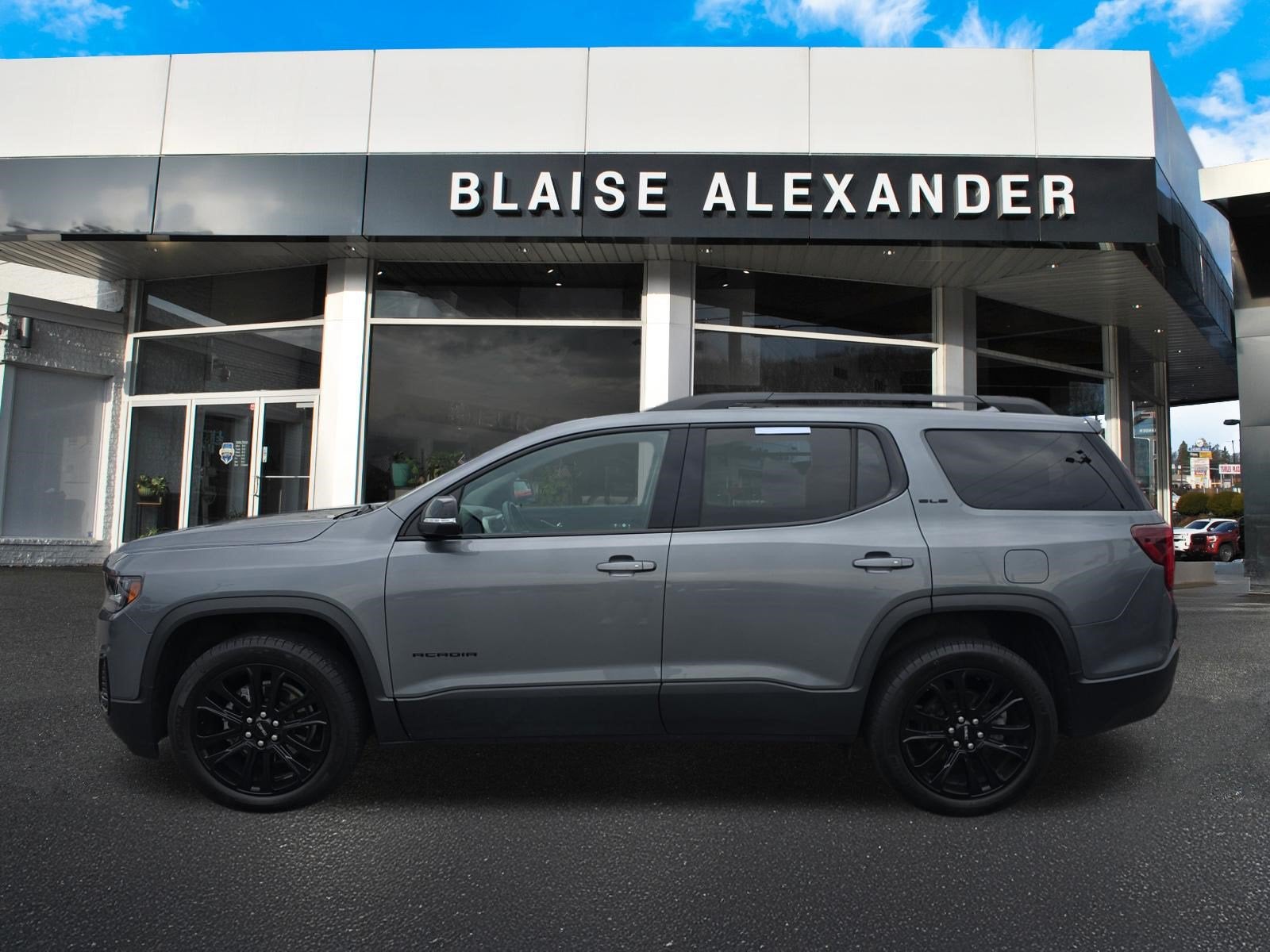 2022 GMC Acadia SLE