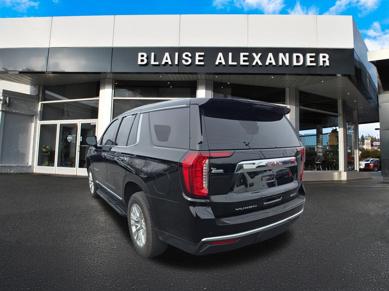 2024 GMC Yukon SLT
