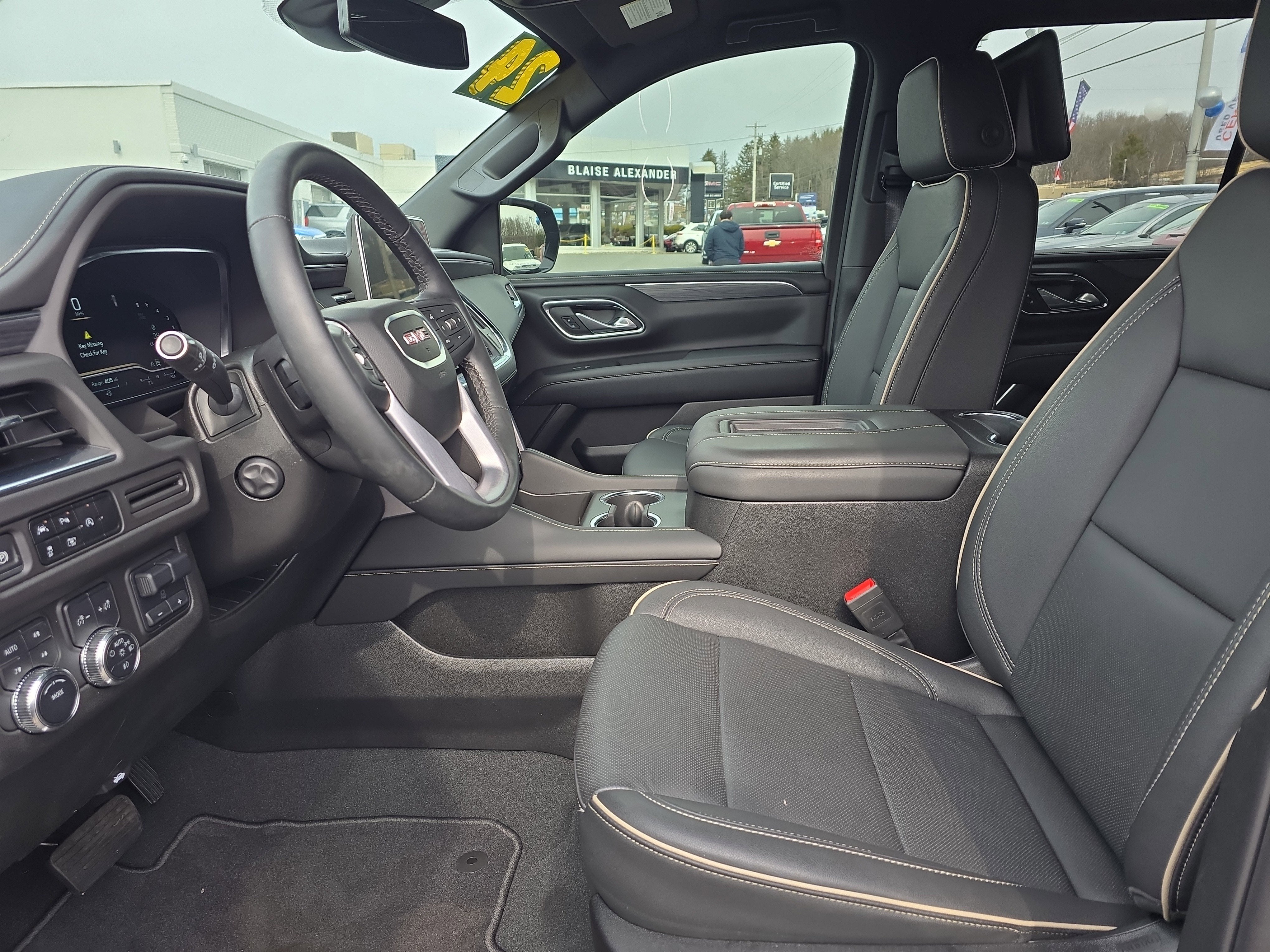 2024 GMC Yukon SLT