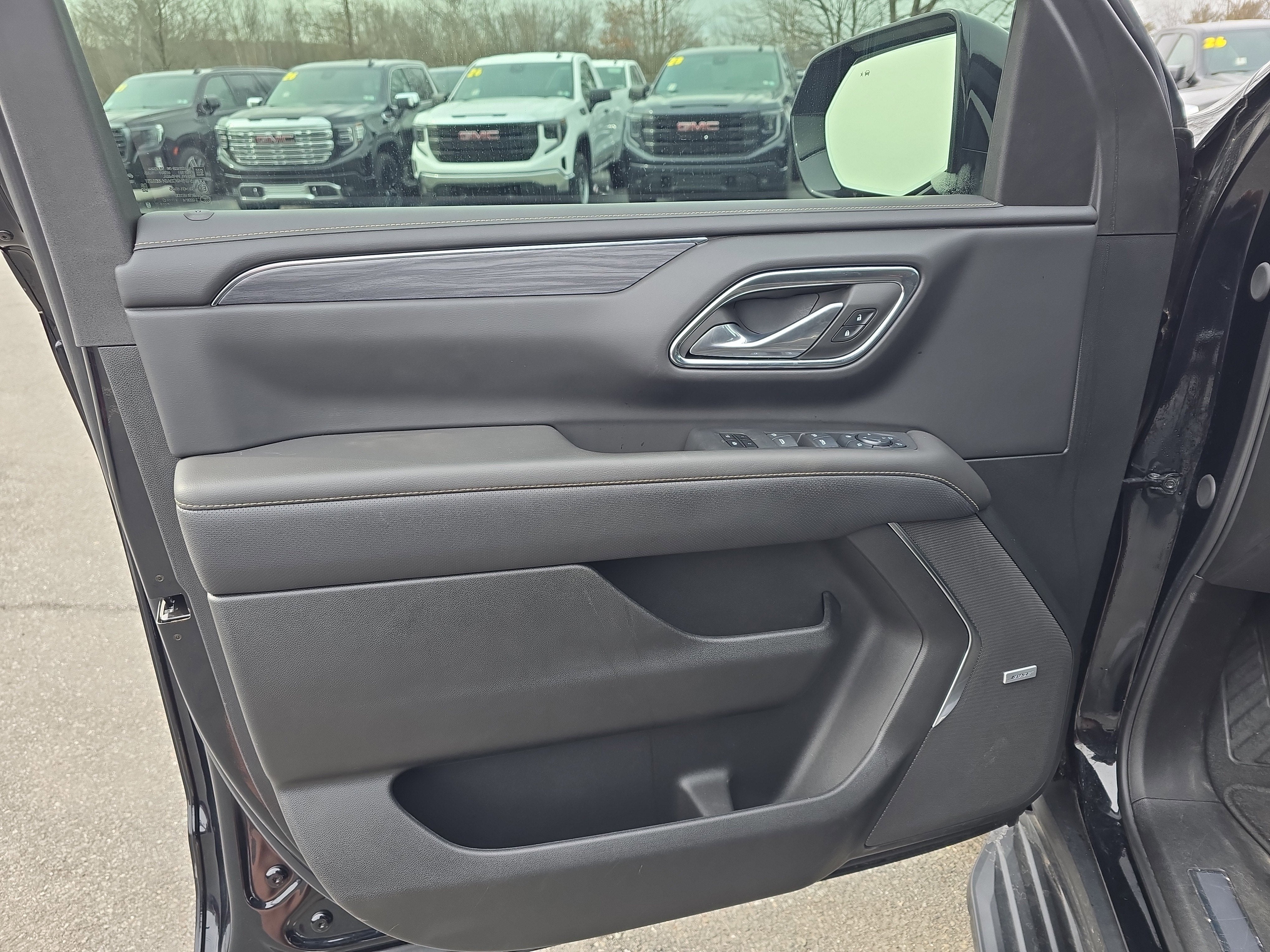 2024 GMC Yukon SLT