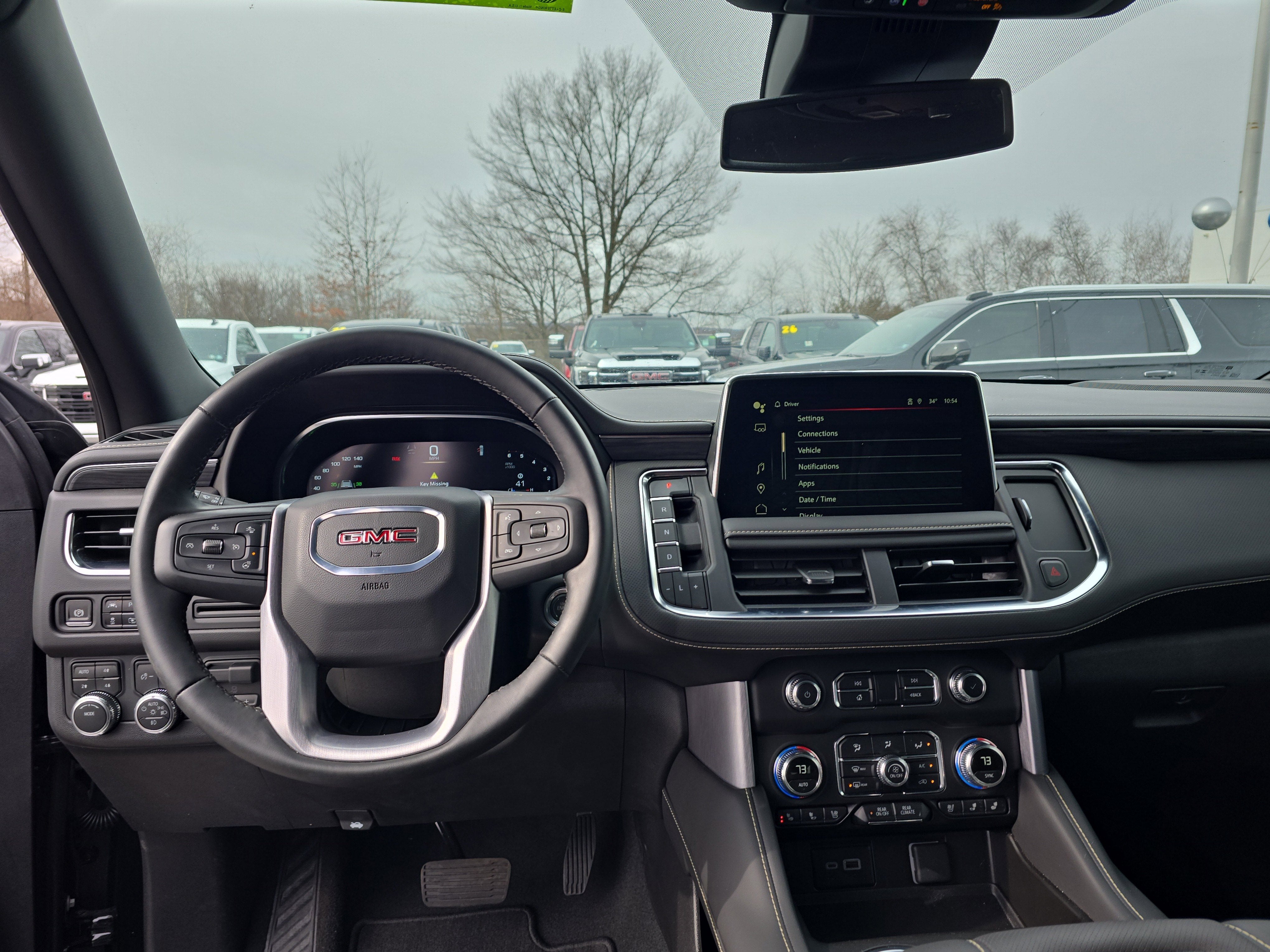 2024 GMC Yukon SLT