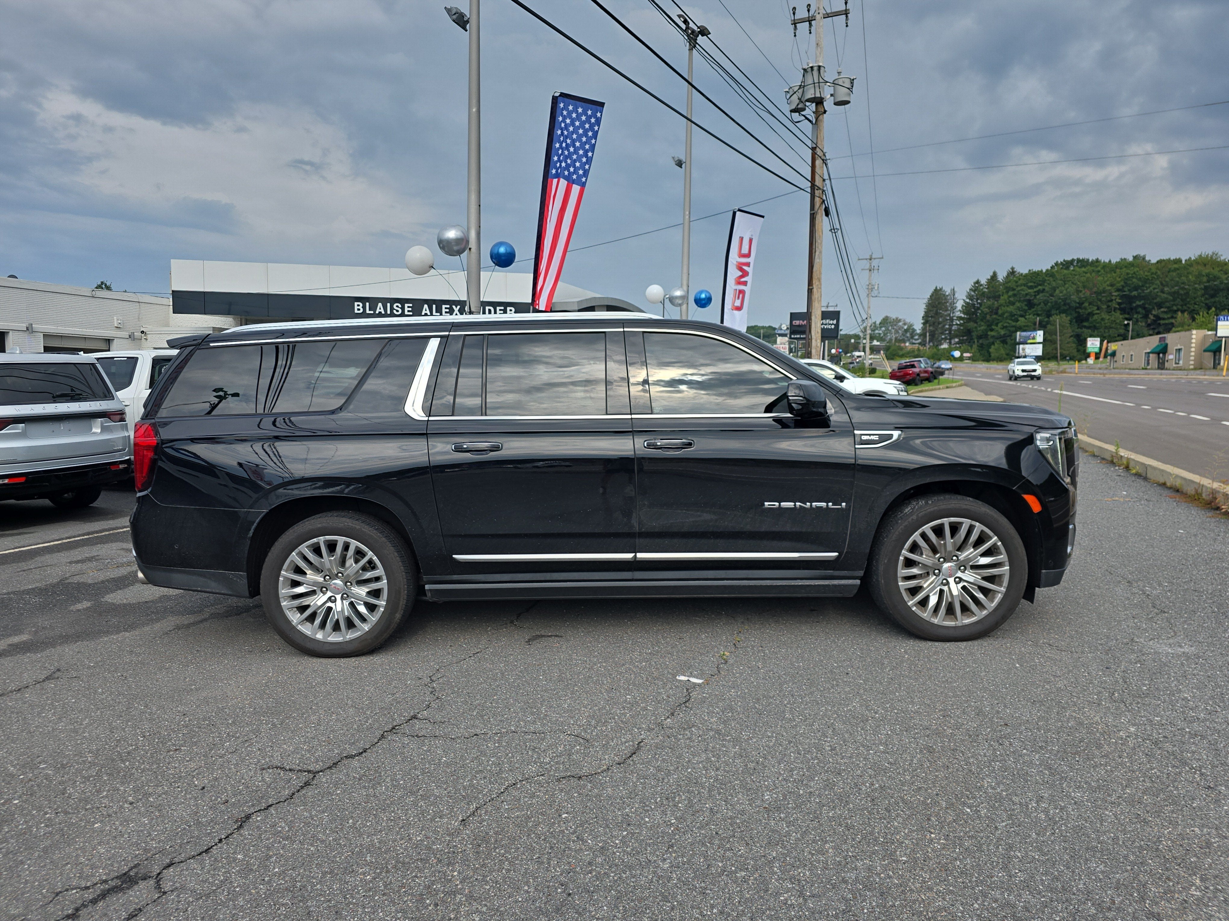 2023 GMC Yukon XL Denali