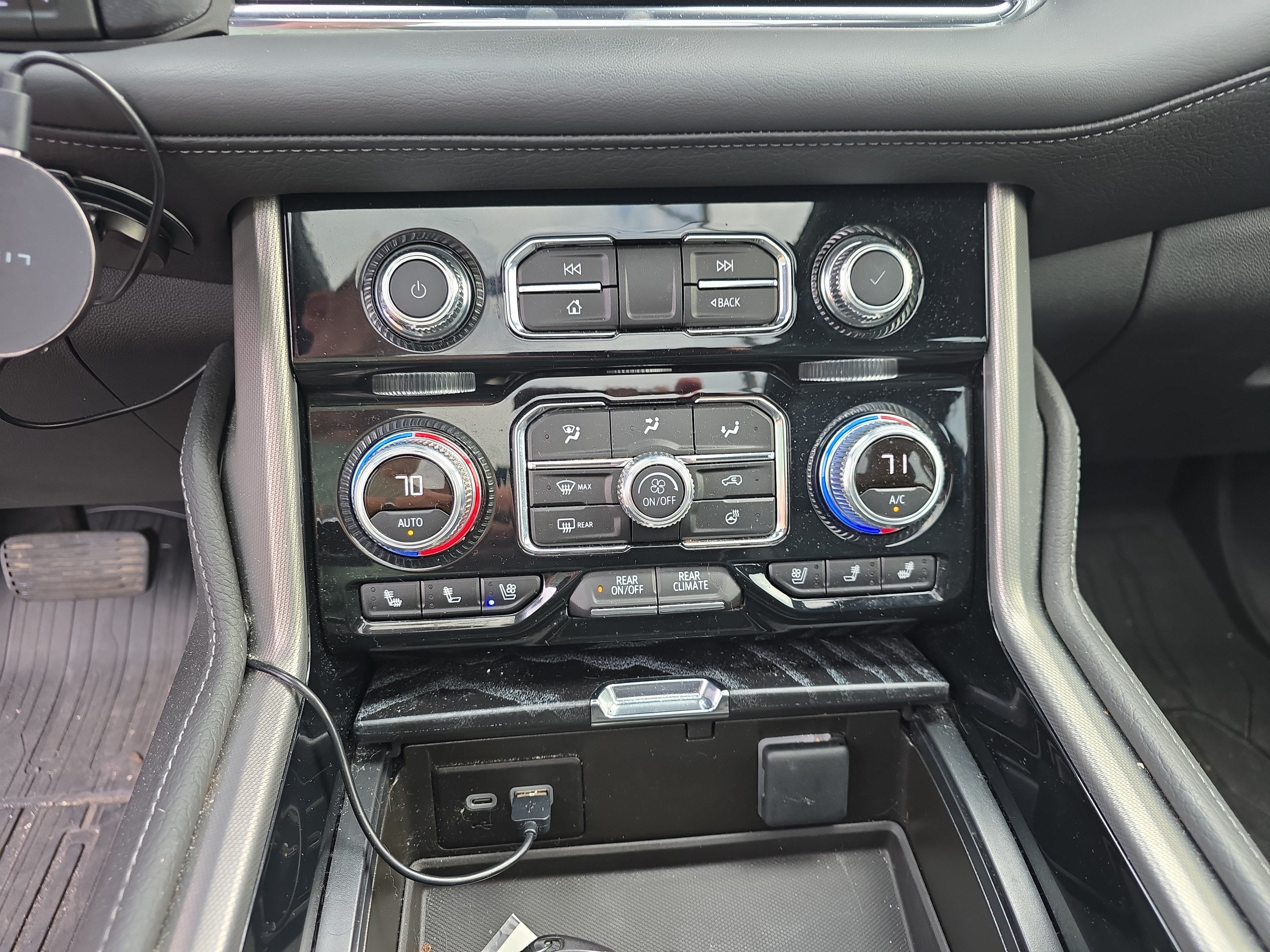 2023 GMC Yukon XL Denali