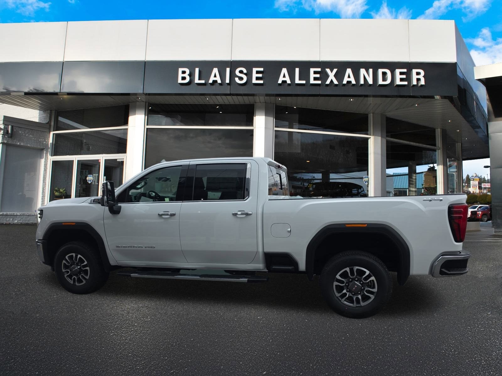 2026 GMC Sierra 2500 HD SLT