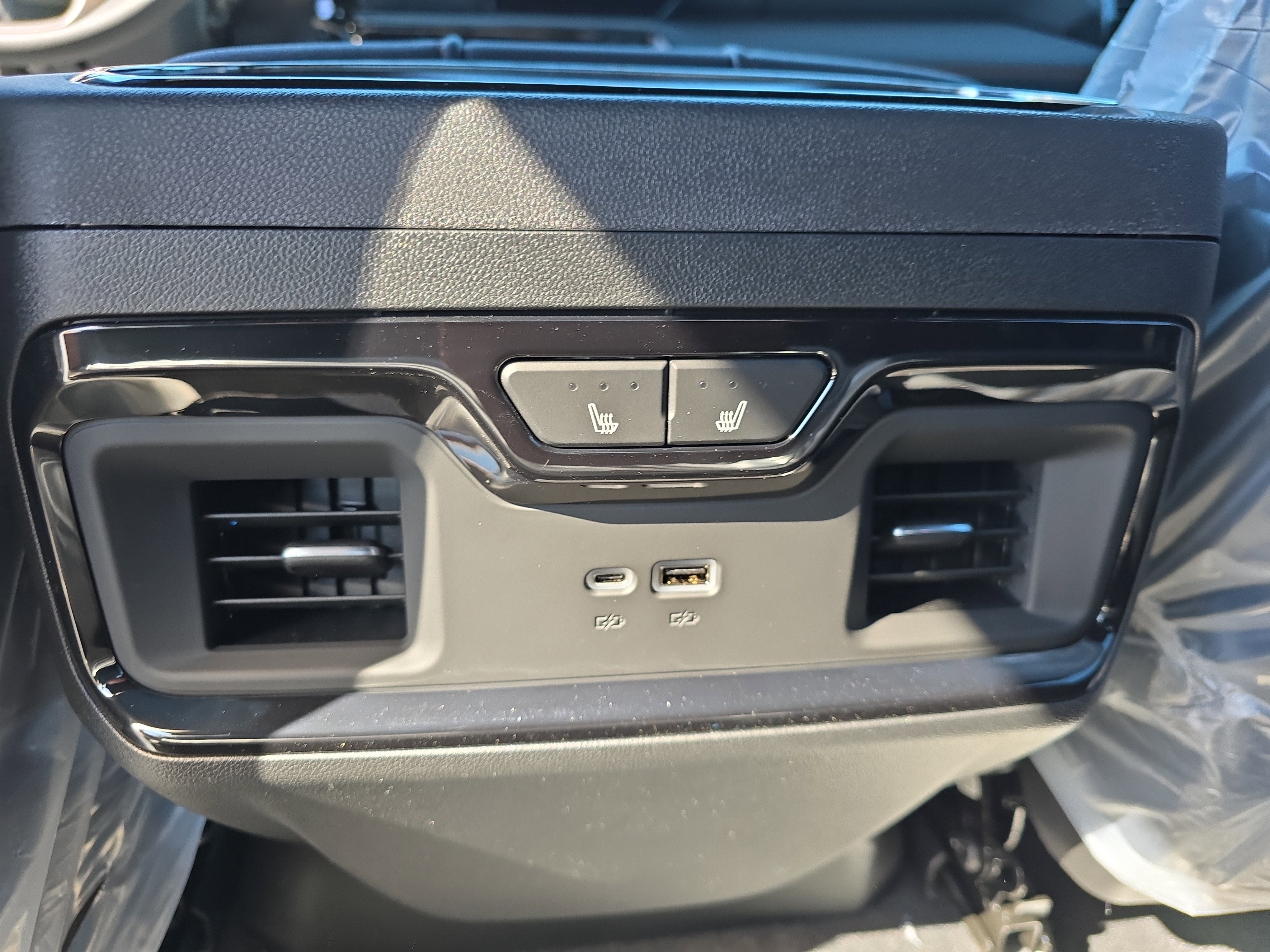 2026 GMC Sierra 2500HD AT4 - Photo 15