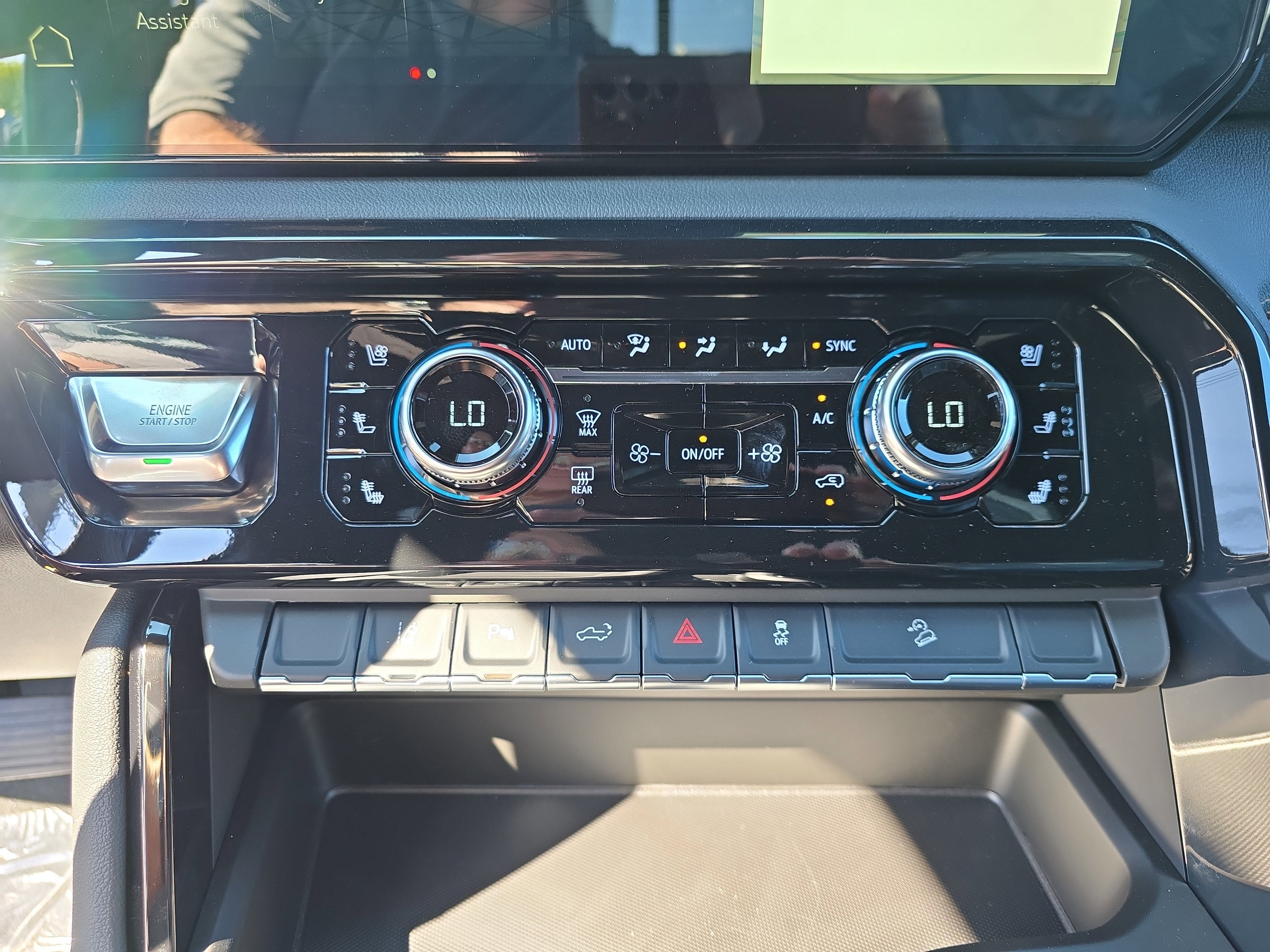 2026 GMC Sierra 2500HD AT4 - Photo 28