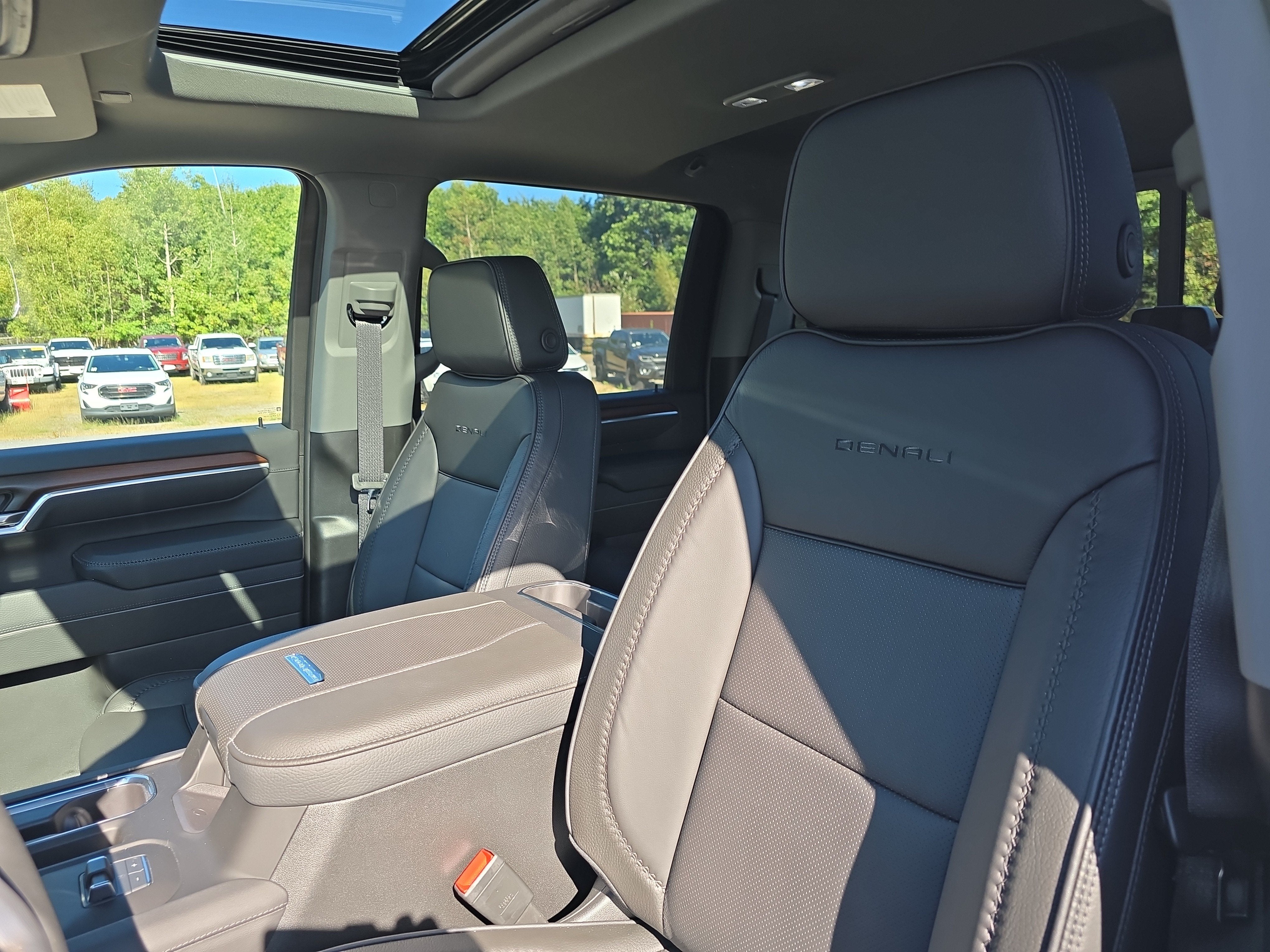 2026 GMC Sierra 2500HD Denali - Photo 47