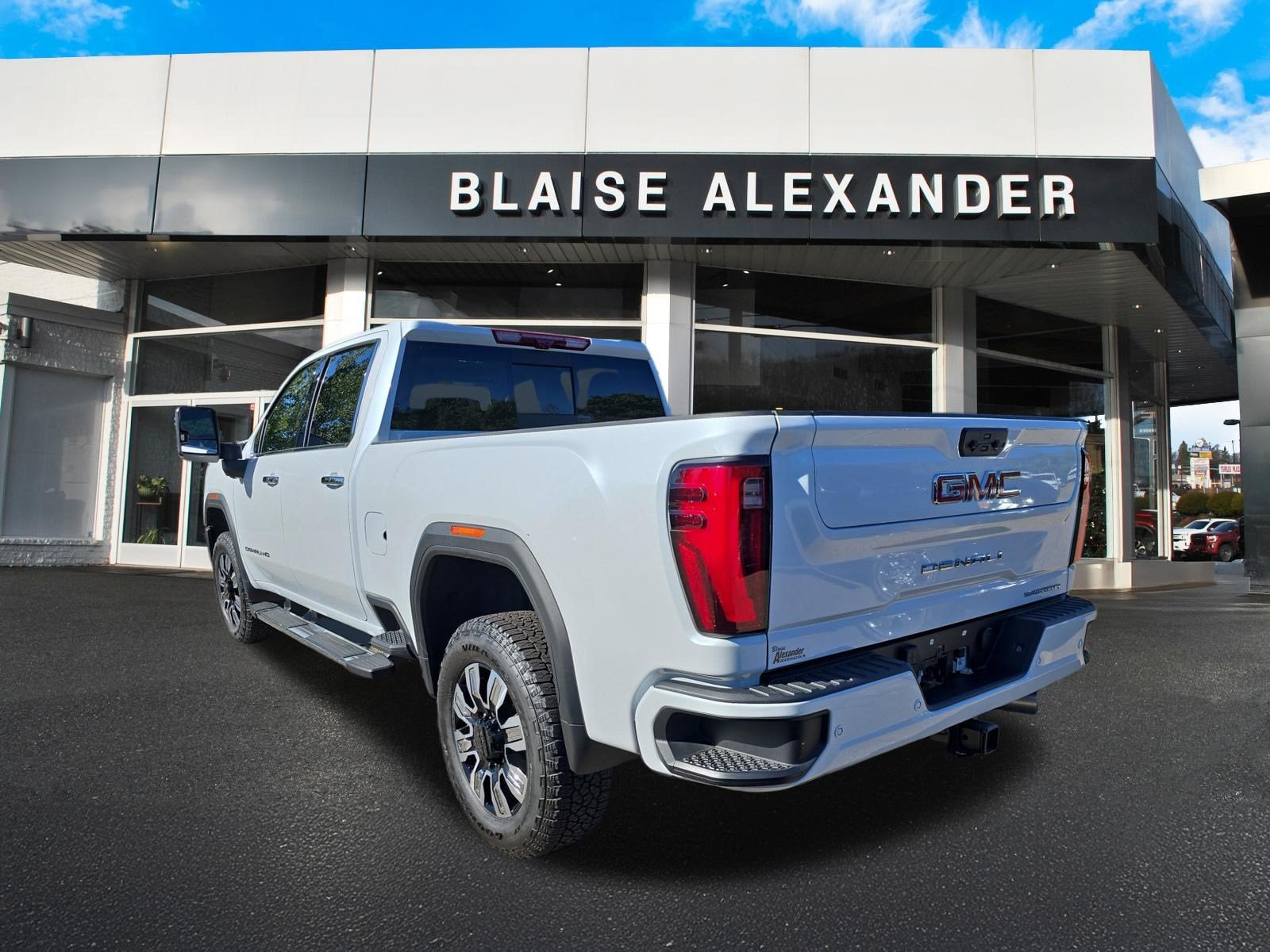 2026 GMC Sierra 2500HD Denali - Photo 6