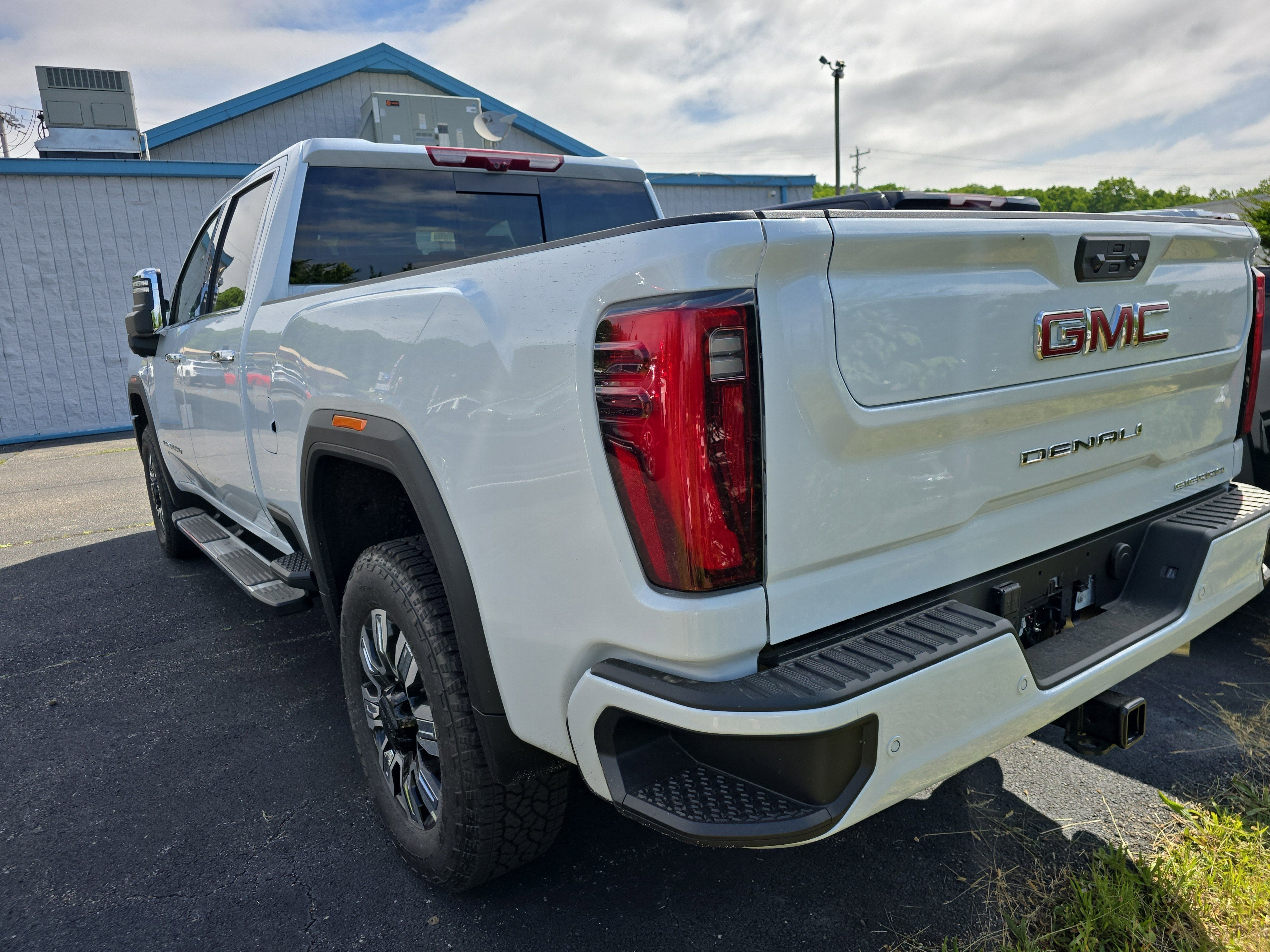 2026 GMC Sierra 3500 HD Denali