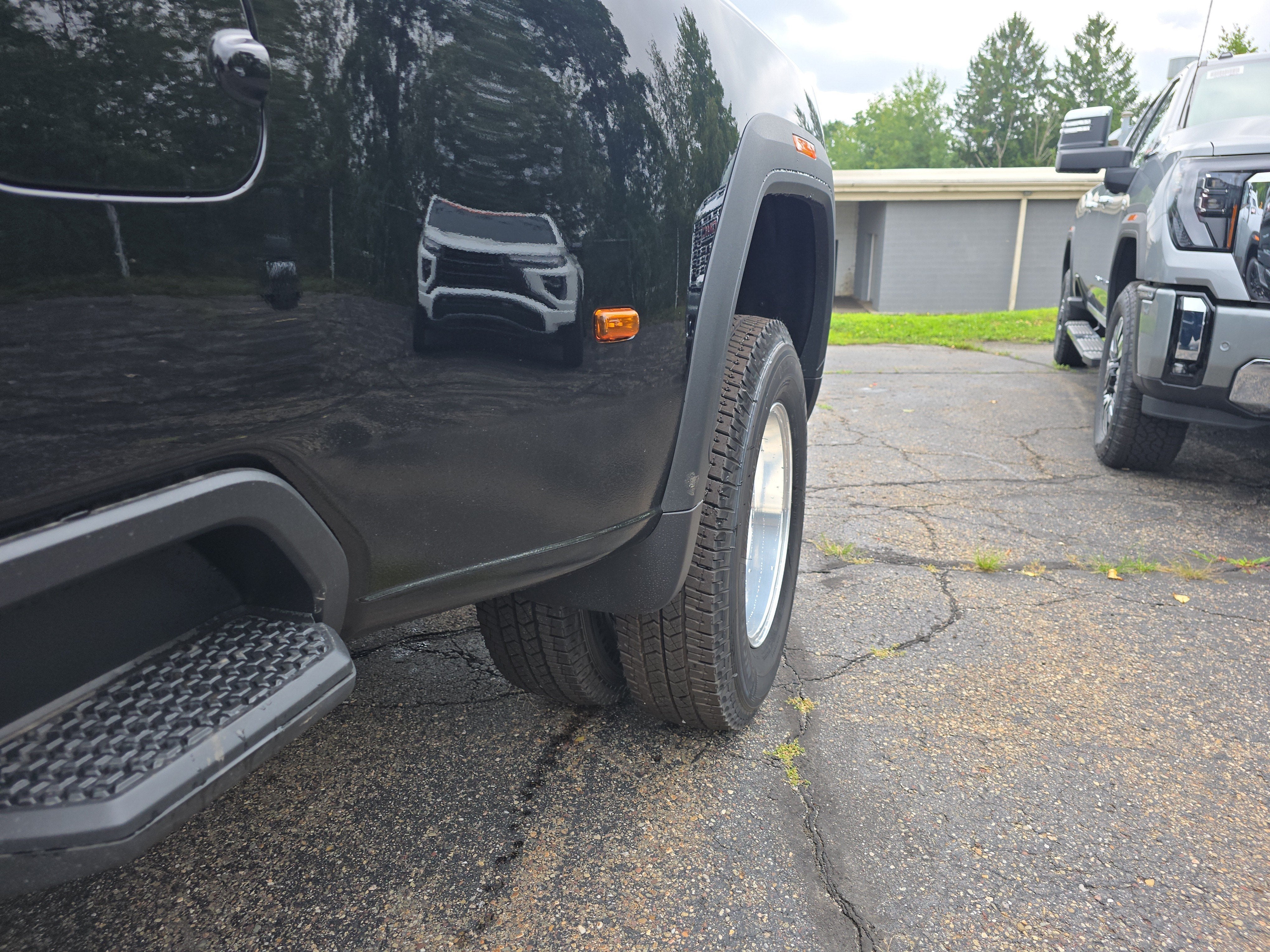2026 GMC Sierra 3500 HD Denali DRW